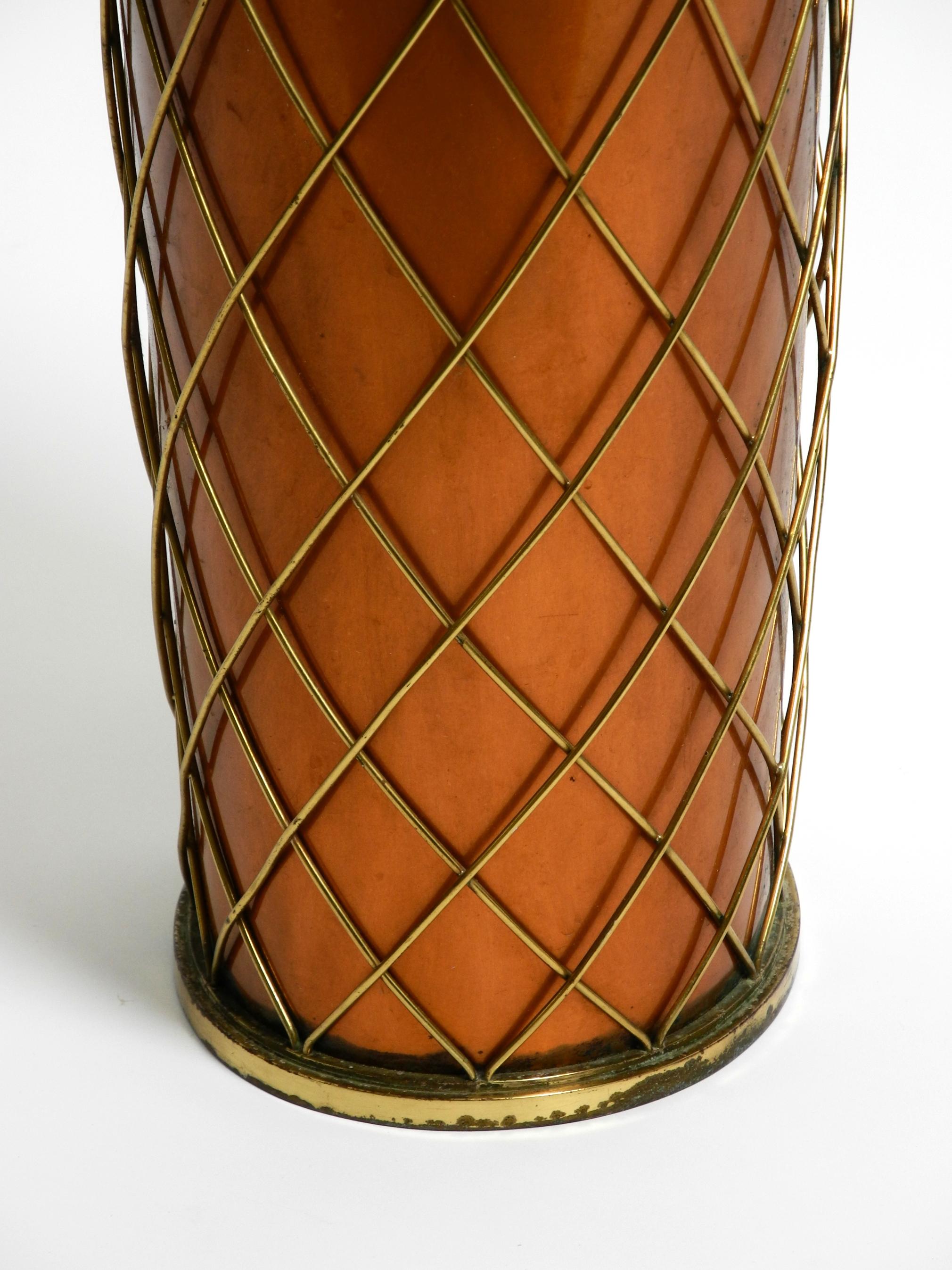 Mid Century umbrella stand by Vereinigte Werkstätten made of copper and brass For Sale 8