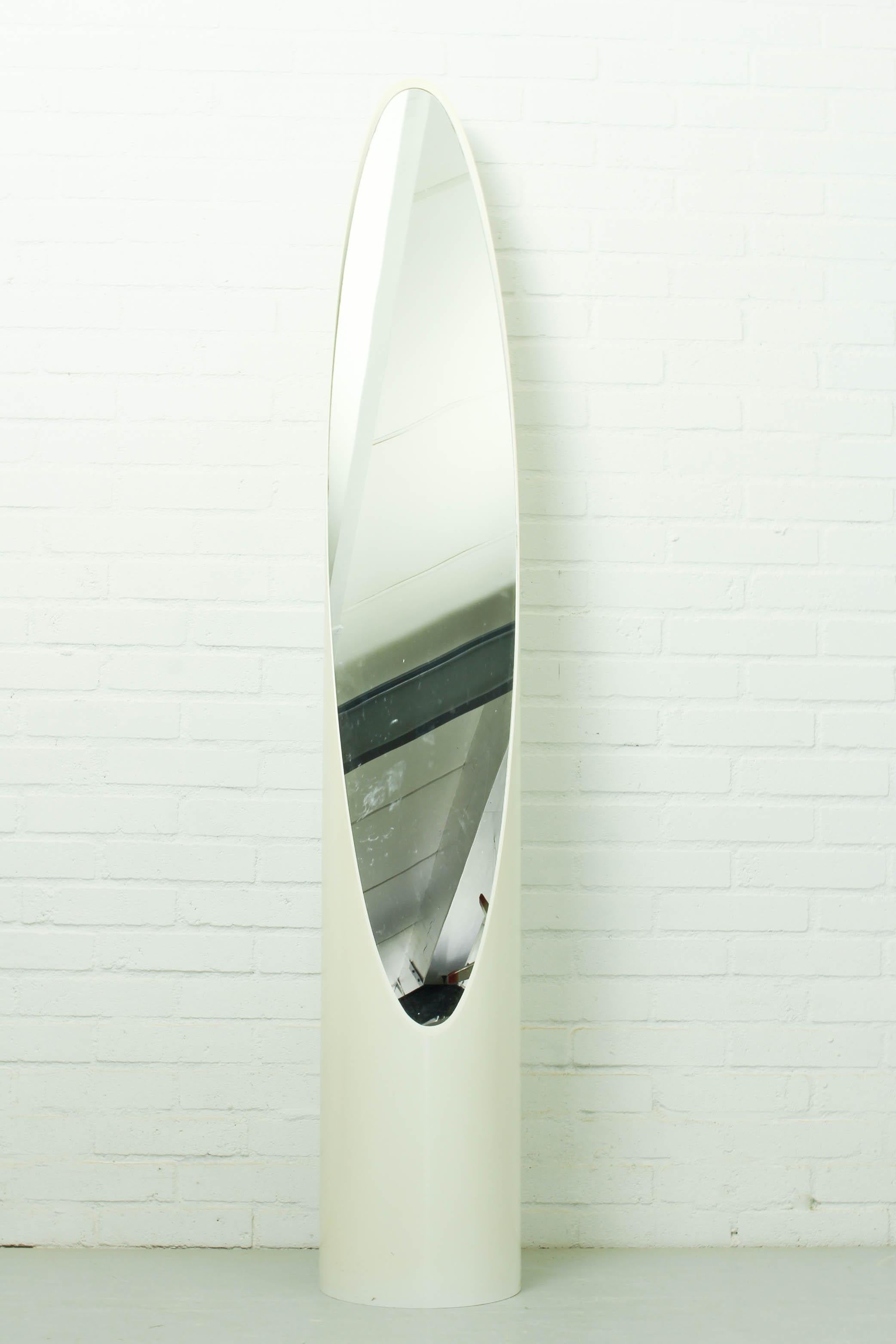 Unghia mirror designed by Rodolfo Bonetto, Italy, 1970s. Unghia means 'nail' in Italian, but the mirror is also referred to as 