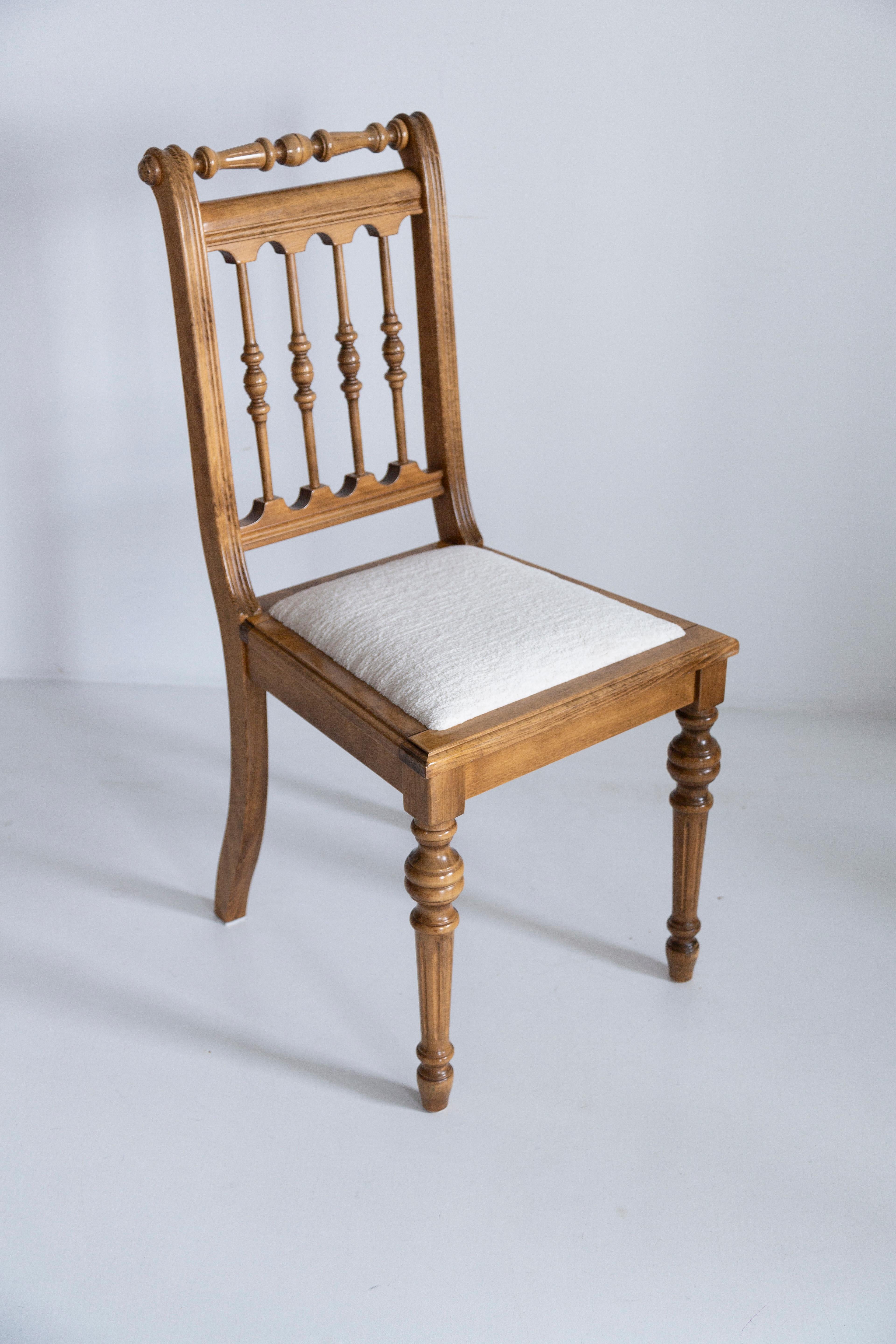 Mid-Century Modern Mid Century Unique Chair, White Chenille, Oak Wood, Europe, 1960s For Sale
