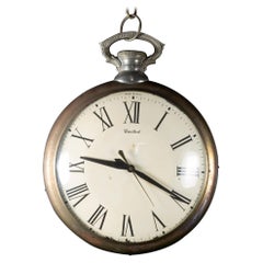 Horloge du milieu du siècle United Clock Co. Horloge murale de poche surdimensionnée modèle 40, vers 1950