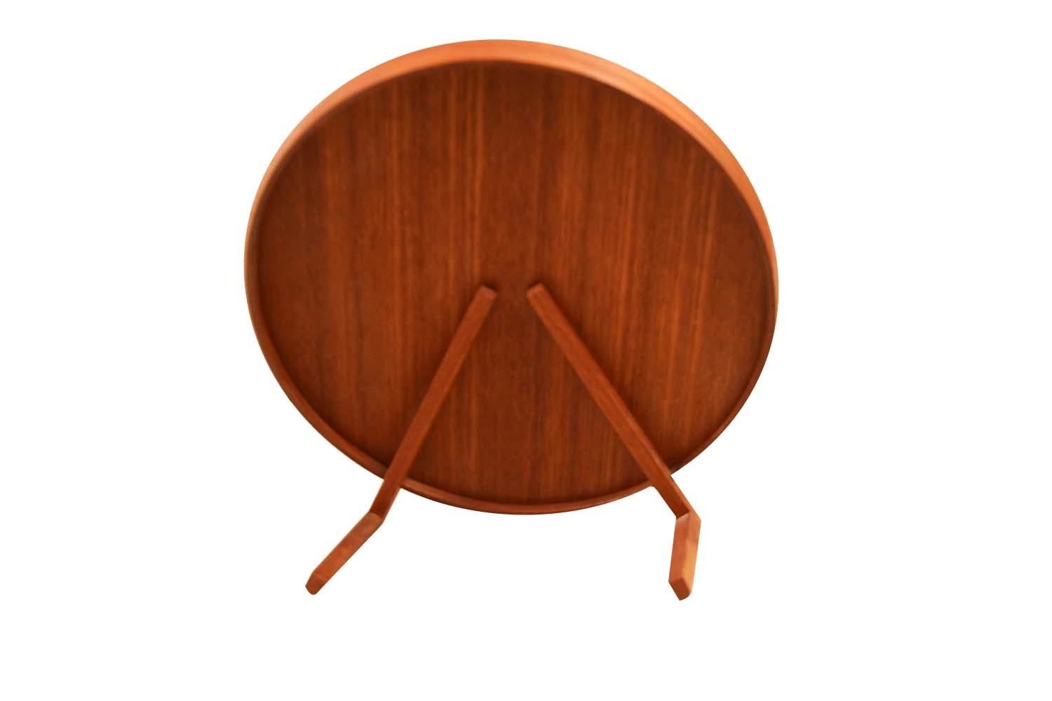 Midcentury Uno and Osten Kristiansson Teak Table Mirror Luxus, Sweden In Good Condition For Sale In Baltimore, MD