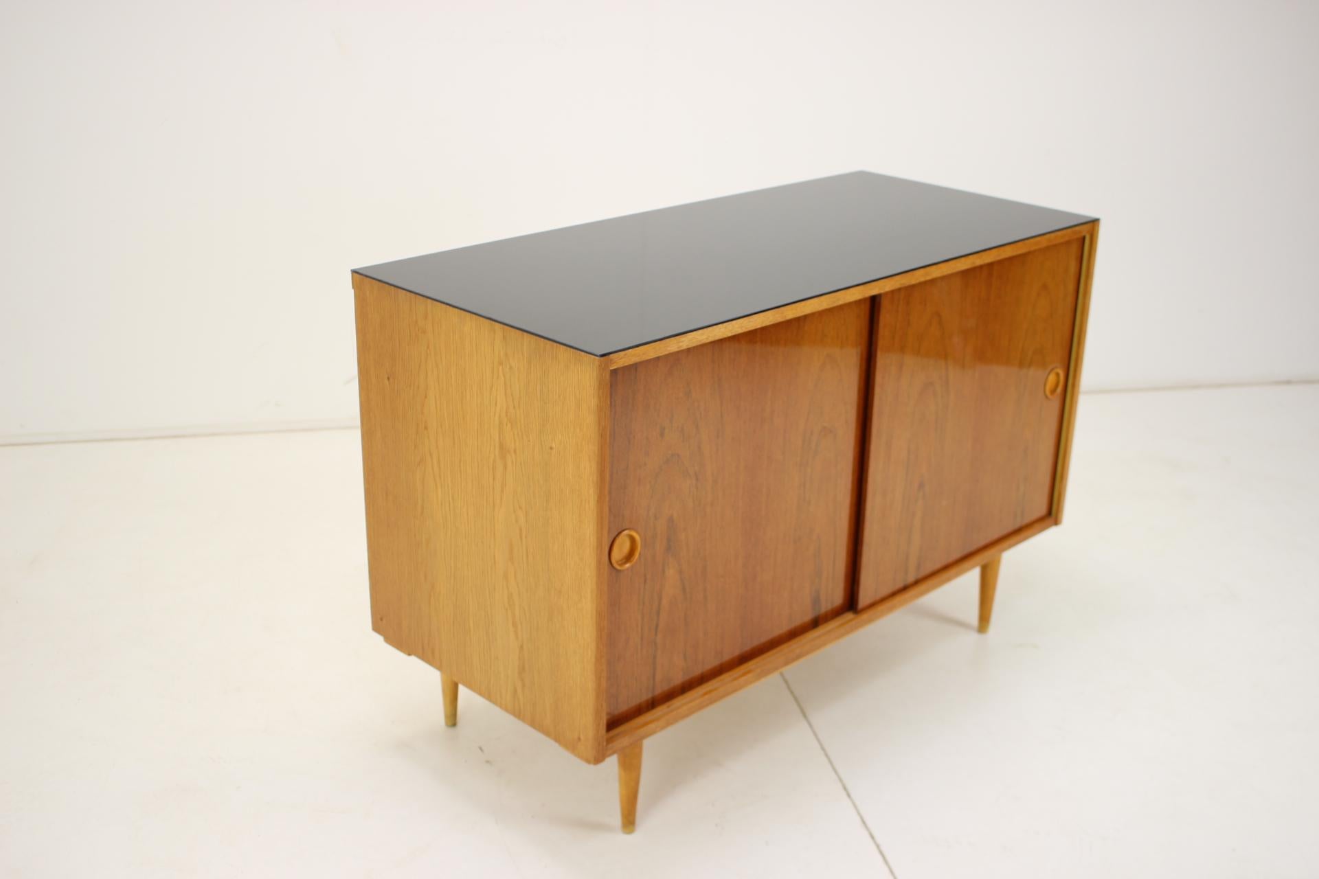Mid-Century Upcycled Cabinet on High Gloss, 1960's For Sale 3