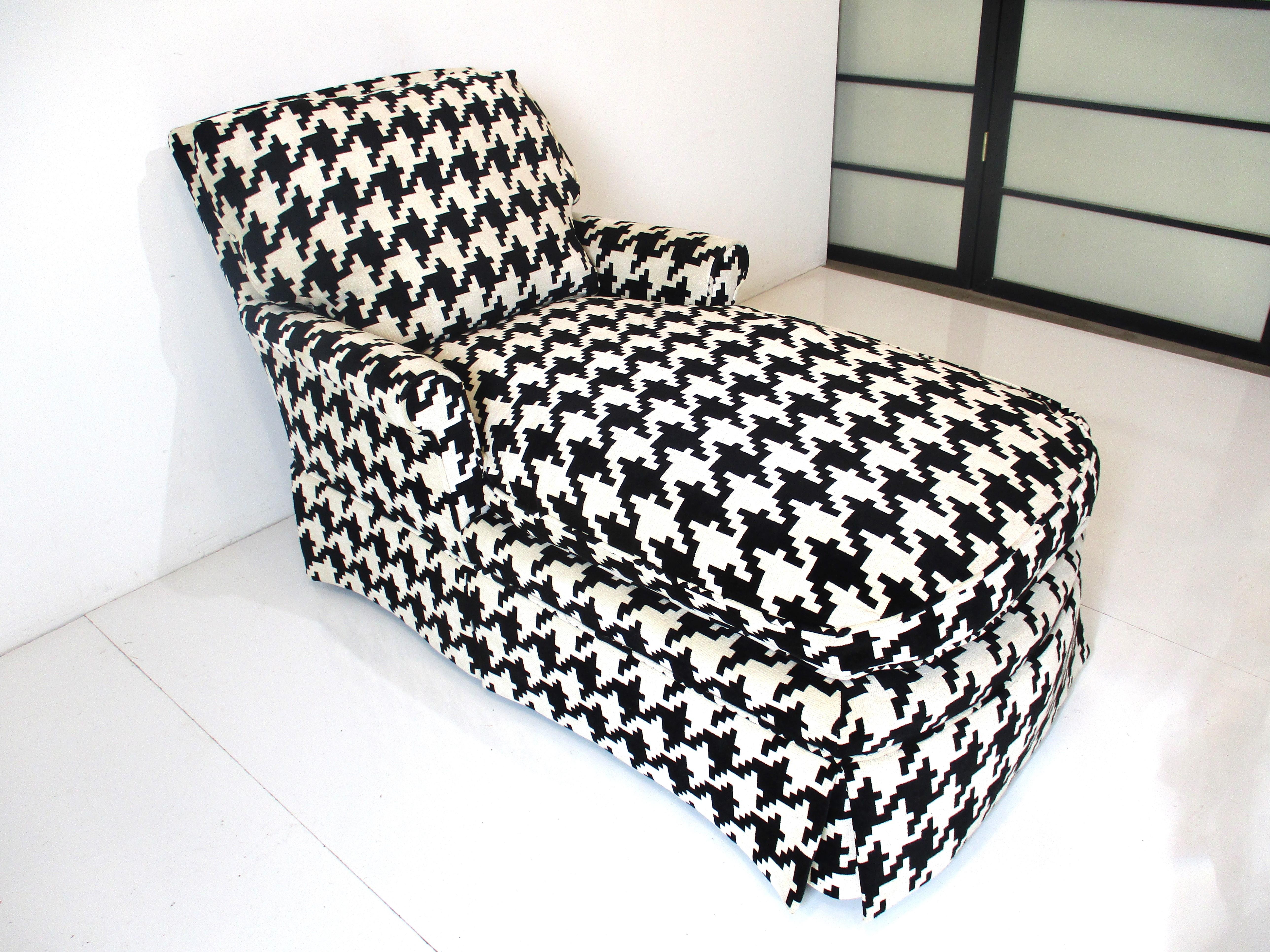 20th Century Mid Century Kravet Upholstered Chaise Lounge Chair in the Style of Dunbar