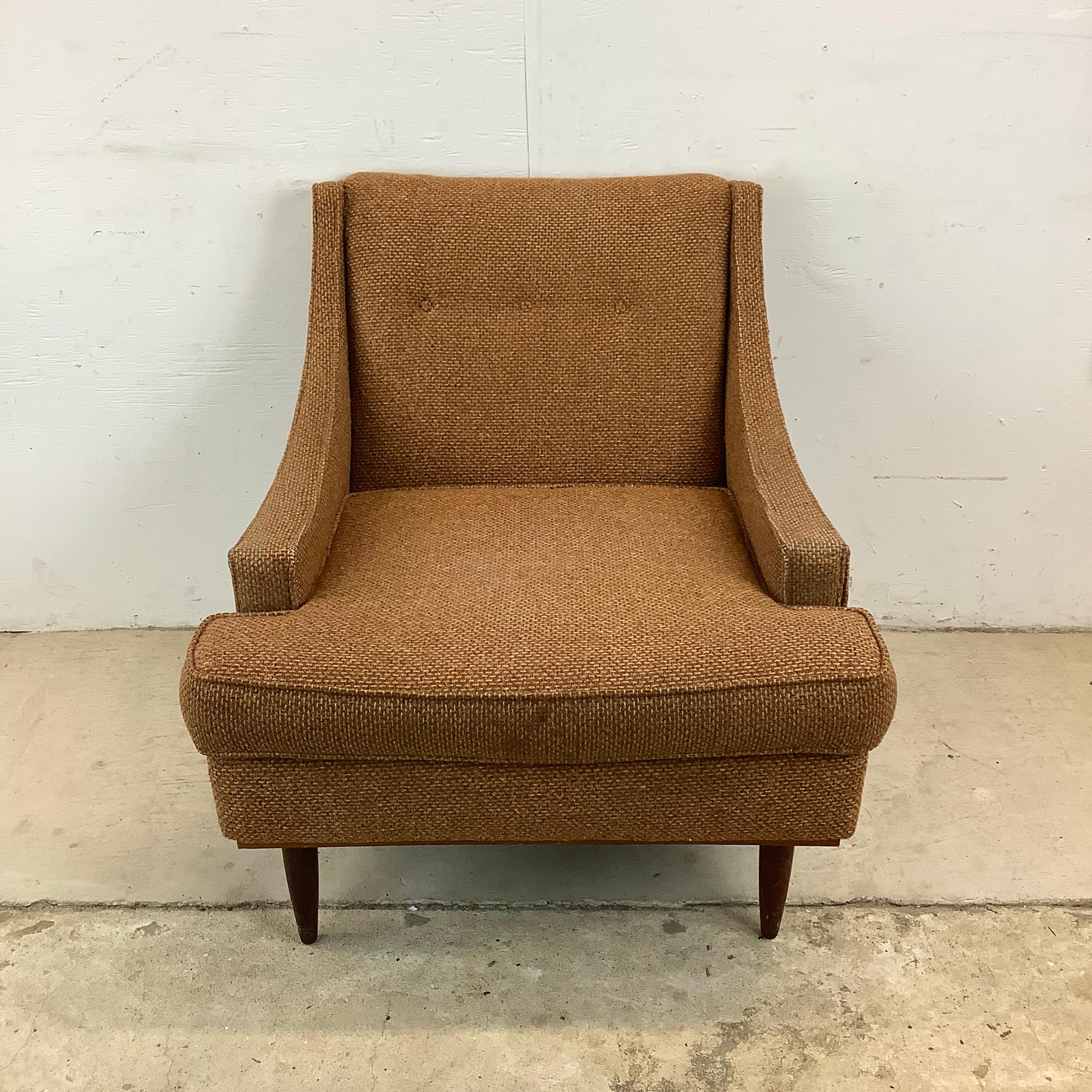 This chic  Mid-Century Modern Chair with button Tufted Seat Back in brown upholstery adds a delightful blend of comfort, style, and sustainability with a touch of retro charm to any room. Crafted with quality materials and comfortable proportions,