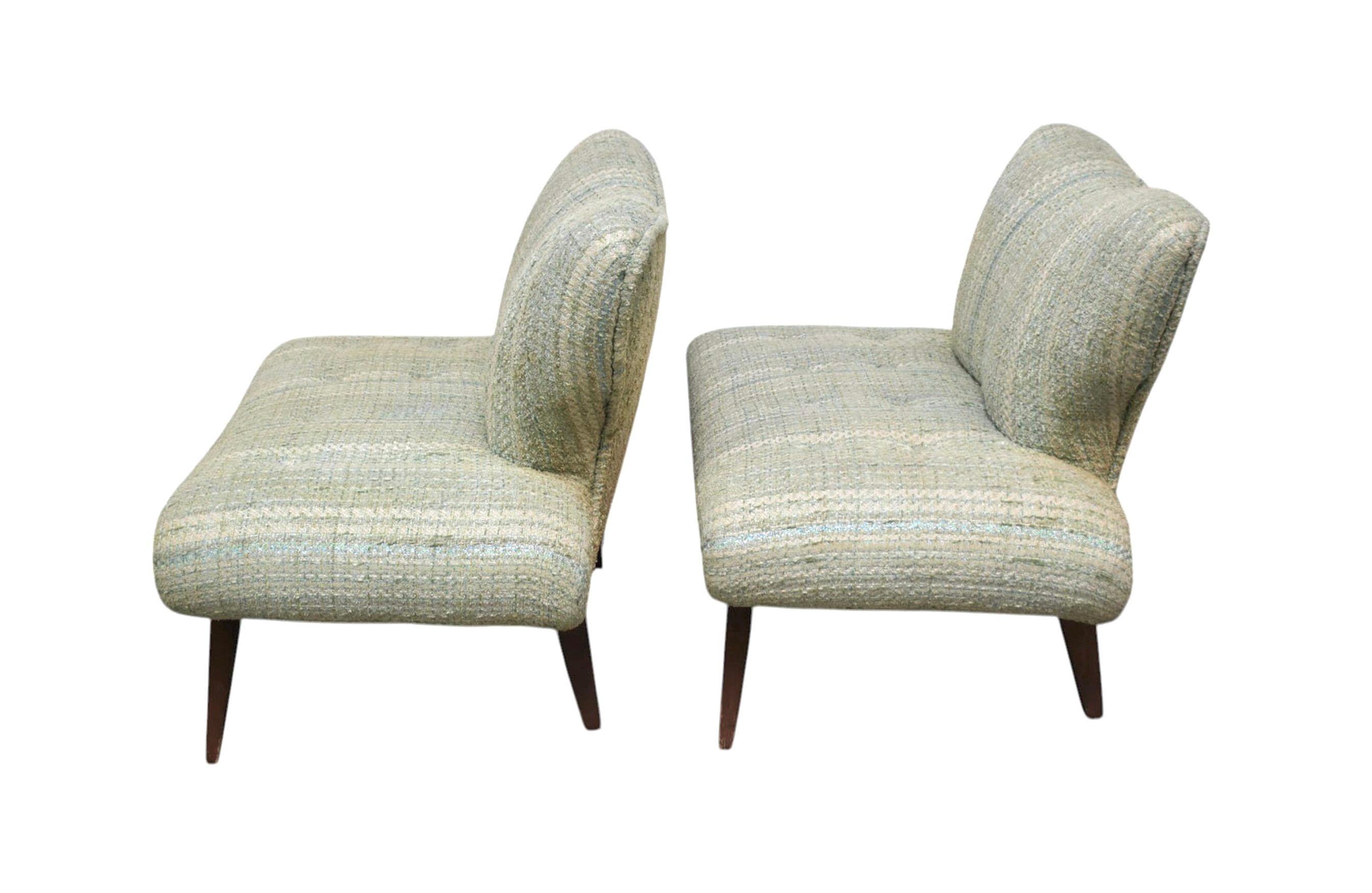 Mid-Century Upholstered Tweed Slipper Chairs, A Pair (amerikanisch) im Angebot