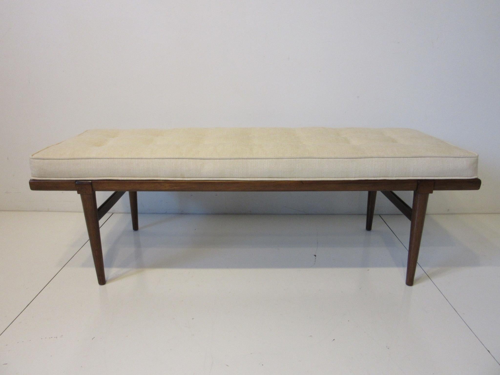 Mid Century Upholstered Wood Bench 3