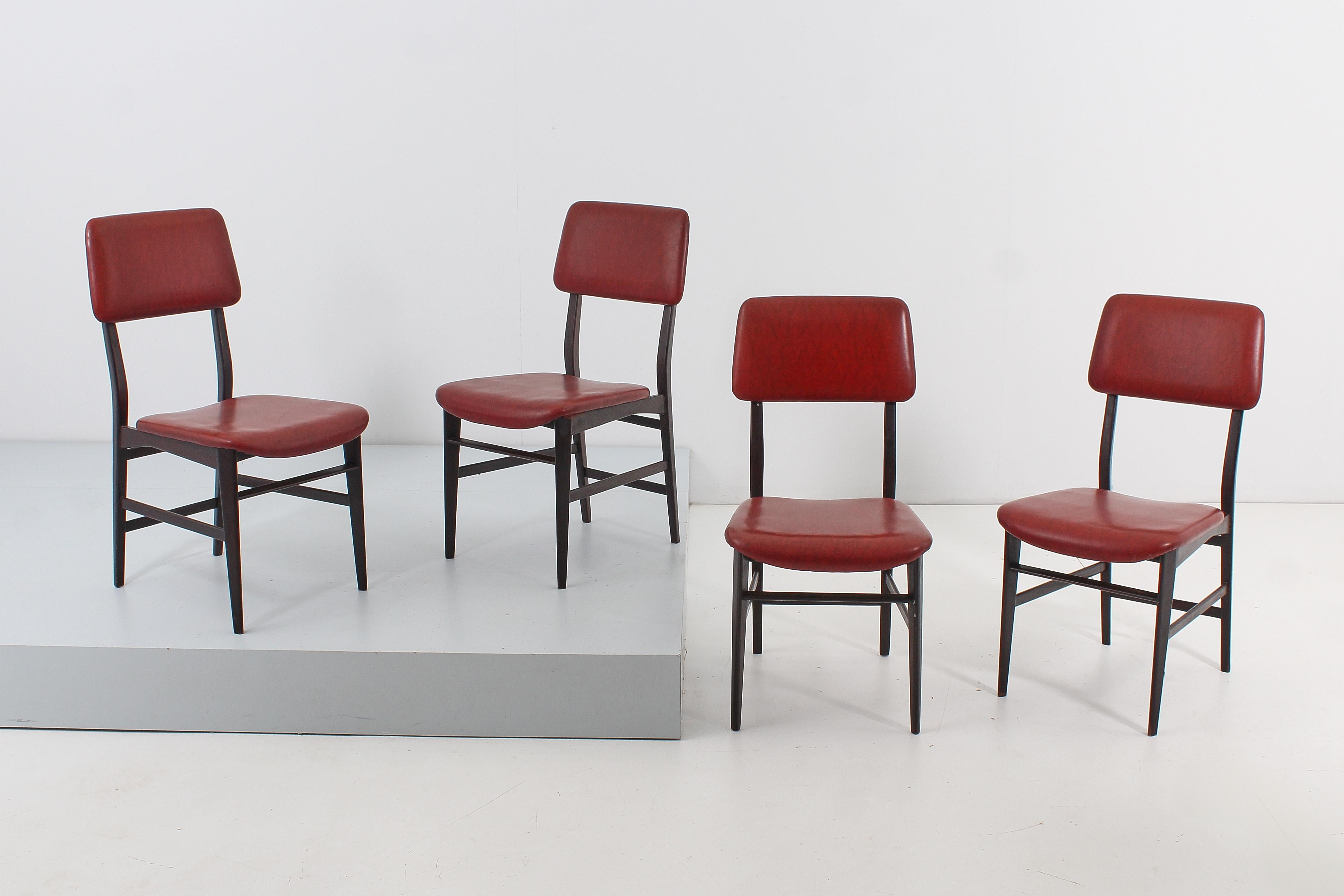 Ensemble de 4 chaises en bois du milieu du siècle de V. Dassi, E. Palutari, Italie, années 1960 Bon état - En vente à Palermo, IT