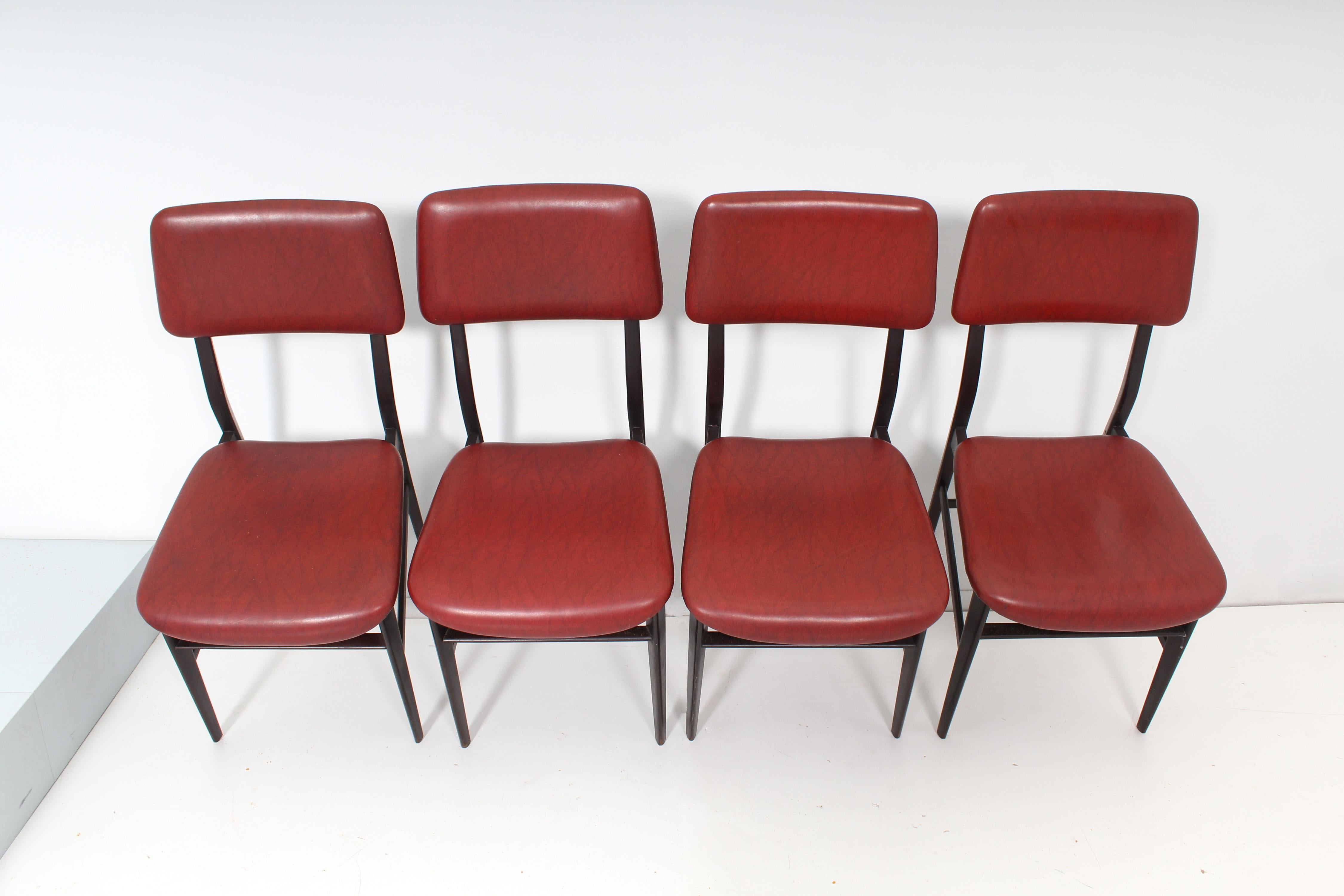 Mid-Century V. Dassi, E. Palutari Set of 4 Wooden Chairs, Italy, 1960s For Sale 1