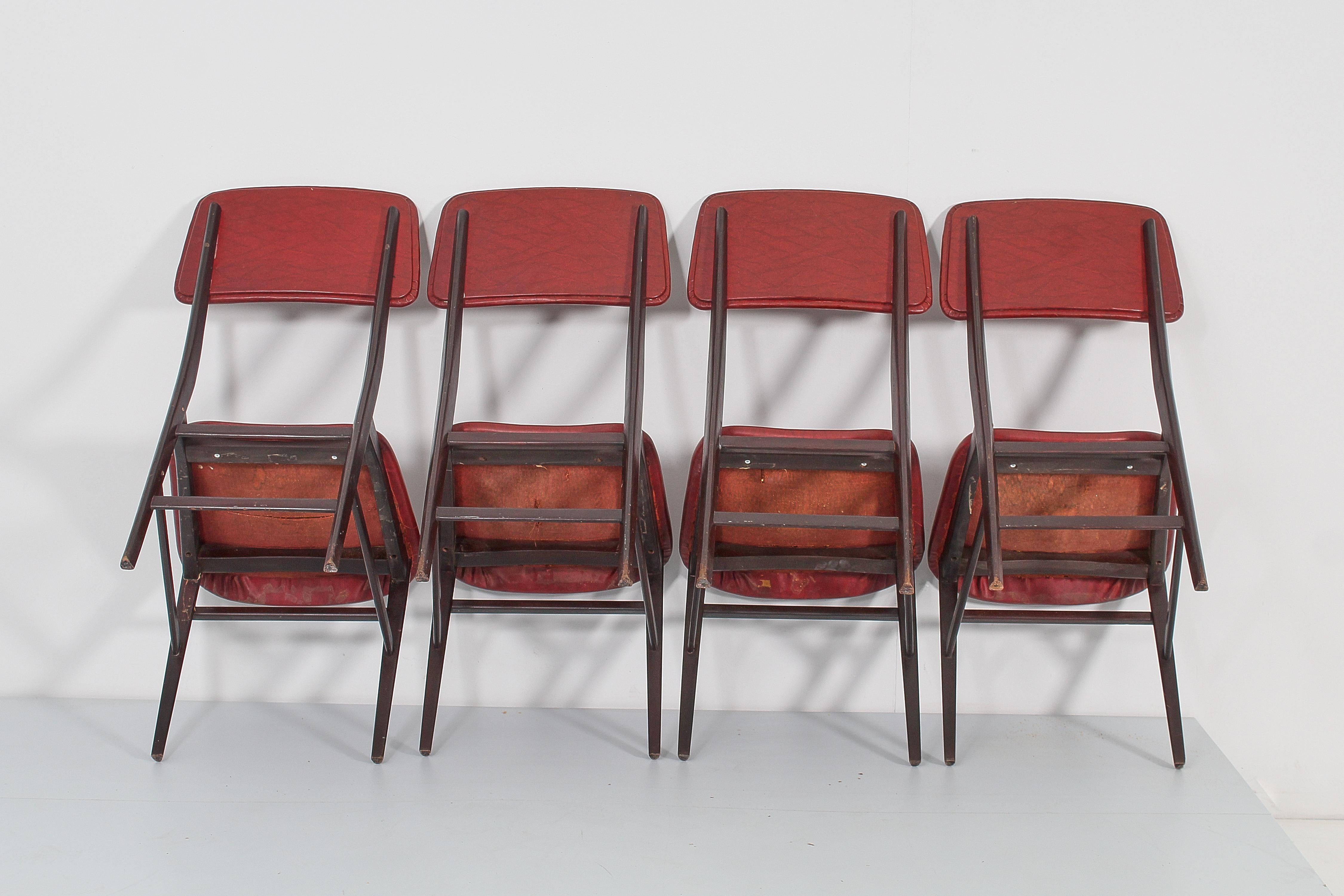 Mid-Century V. Dassi, E. Palutari Set of 4 Wooden Chairs, Italy, 1960s For Sale 2