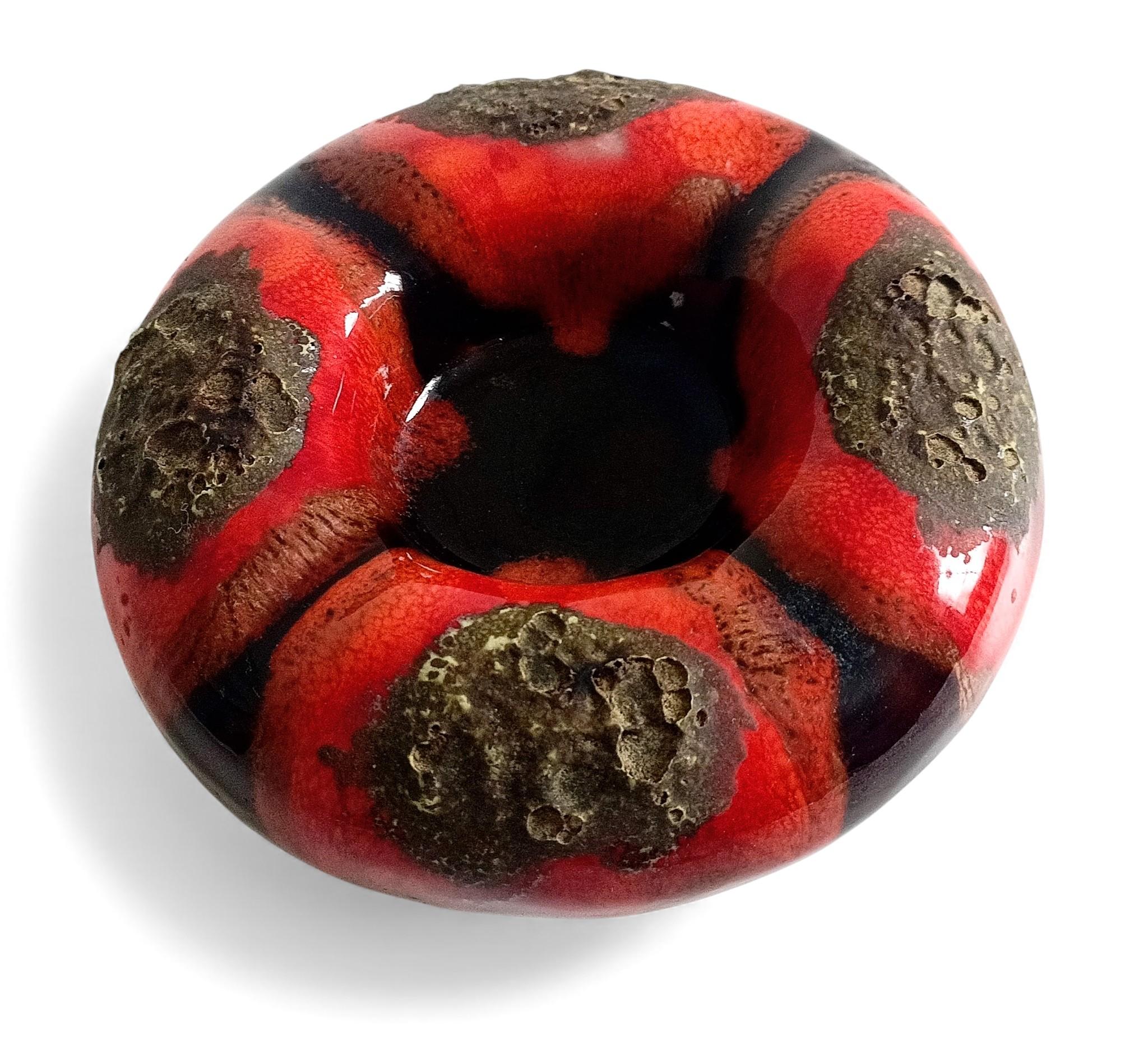 Mid-Century Vallauris Keramik Vide-Poche mit fetter Lava-Glasur, Frankreich, 1950er Jahre (Mitte des 20. Jahrhunderts) im Angebot