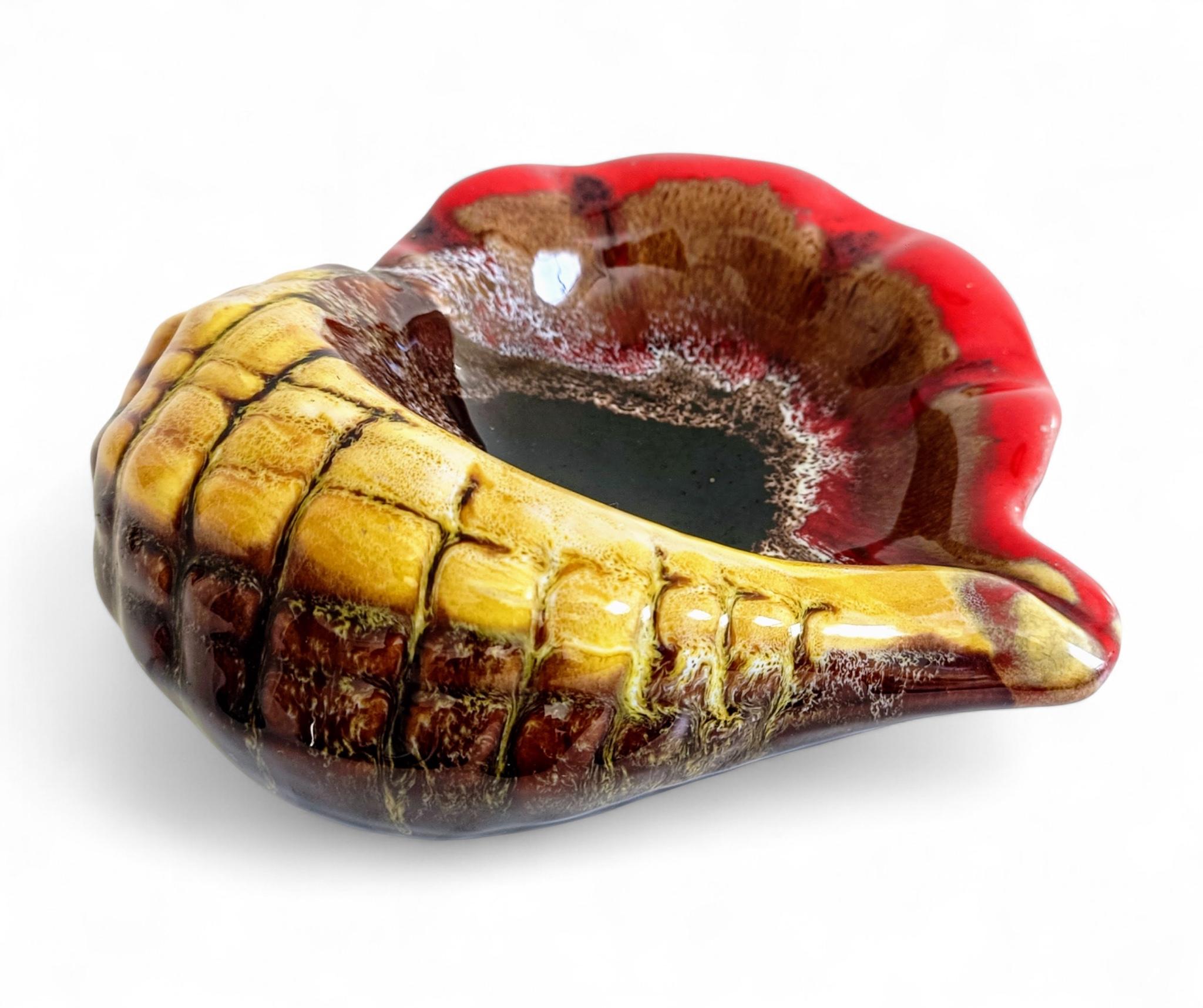 Mid-Century Vallauris “Sea Shell” Vide-Poche / Catchall, France, 1950s For Sale 12