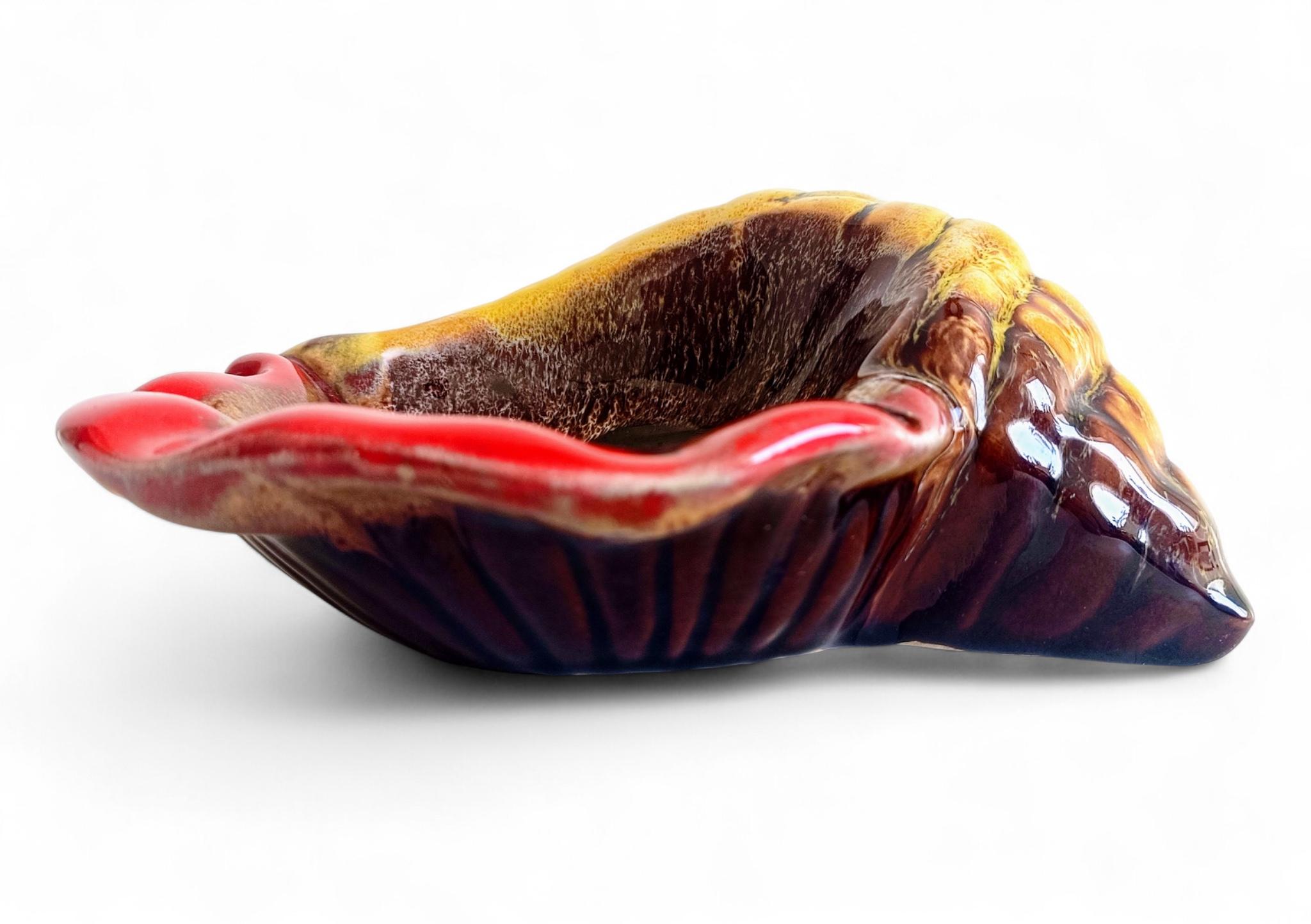 Mid-Century Modern Mid-Century Vallauris “Sea Shell” Vide-Poche / Catchall, France, 1950s For Sale