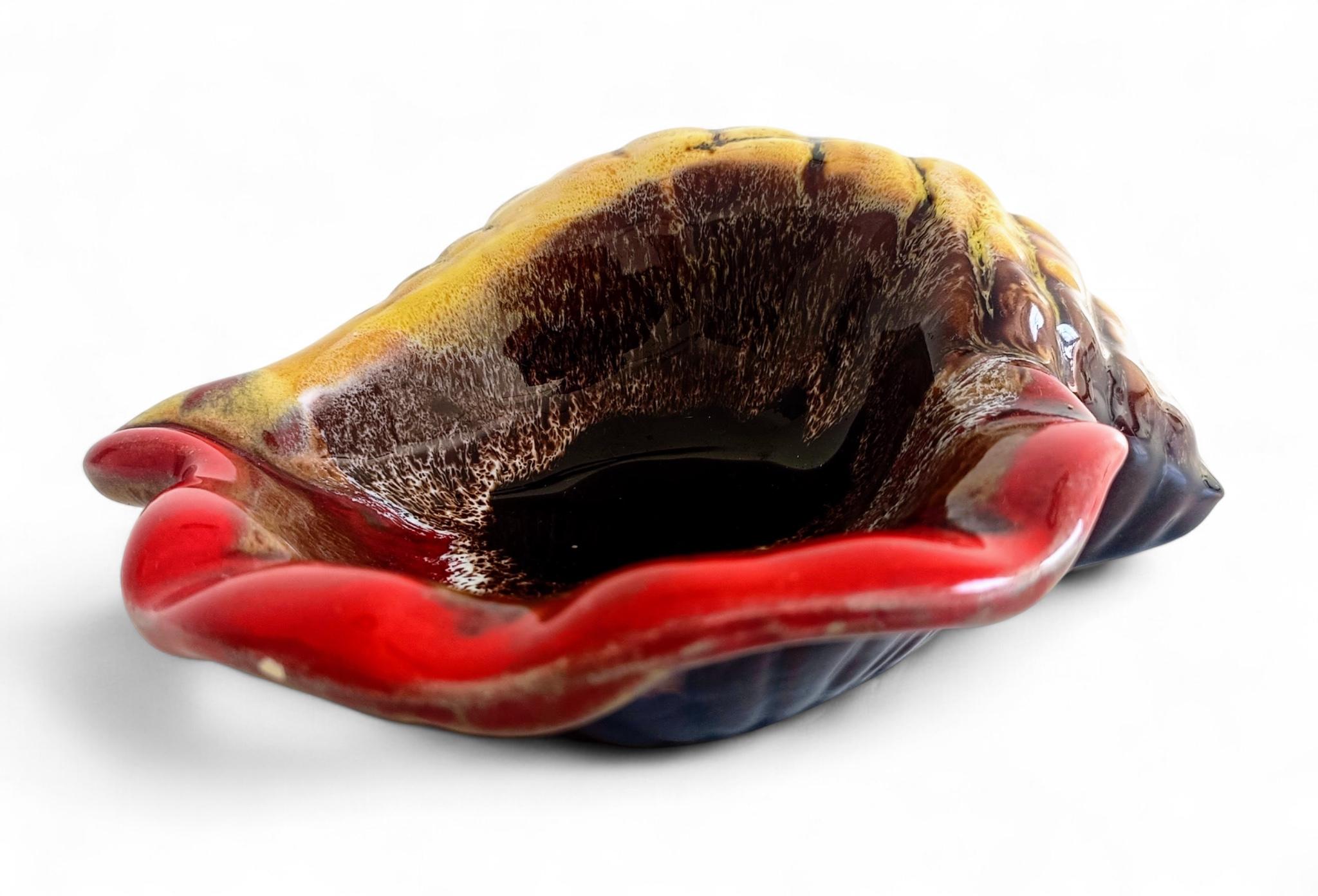 Mid-Century Vallauris “Sea Shell” Vide-Poche / Catchall, France, 1950s For Sale 1
