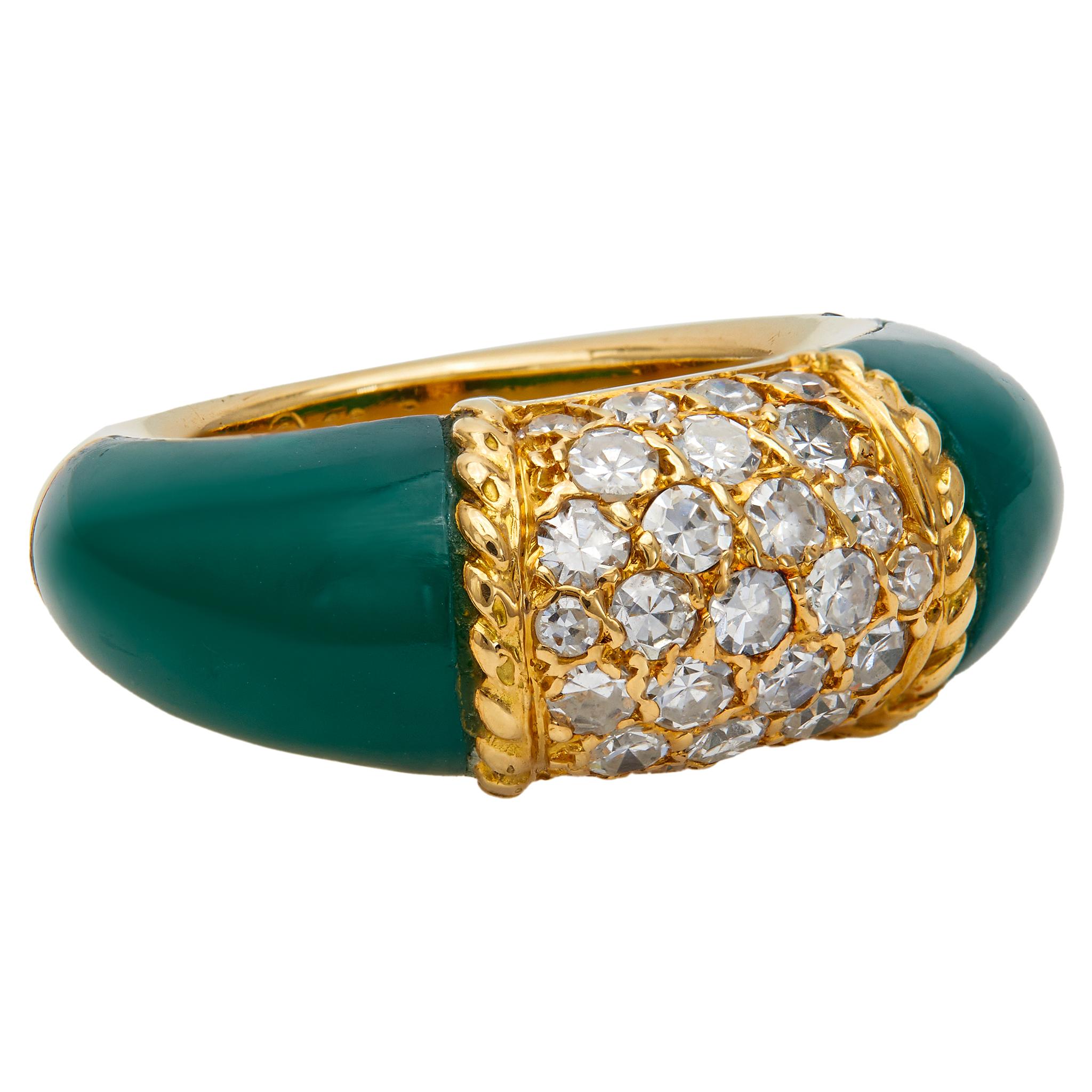 Mid Century Van Cleef & Arpels Diamond & Chrysoprase 18k Yellow Gold Philippene In Good Condition In Beverly Hills, CA
