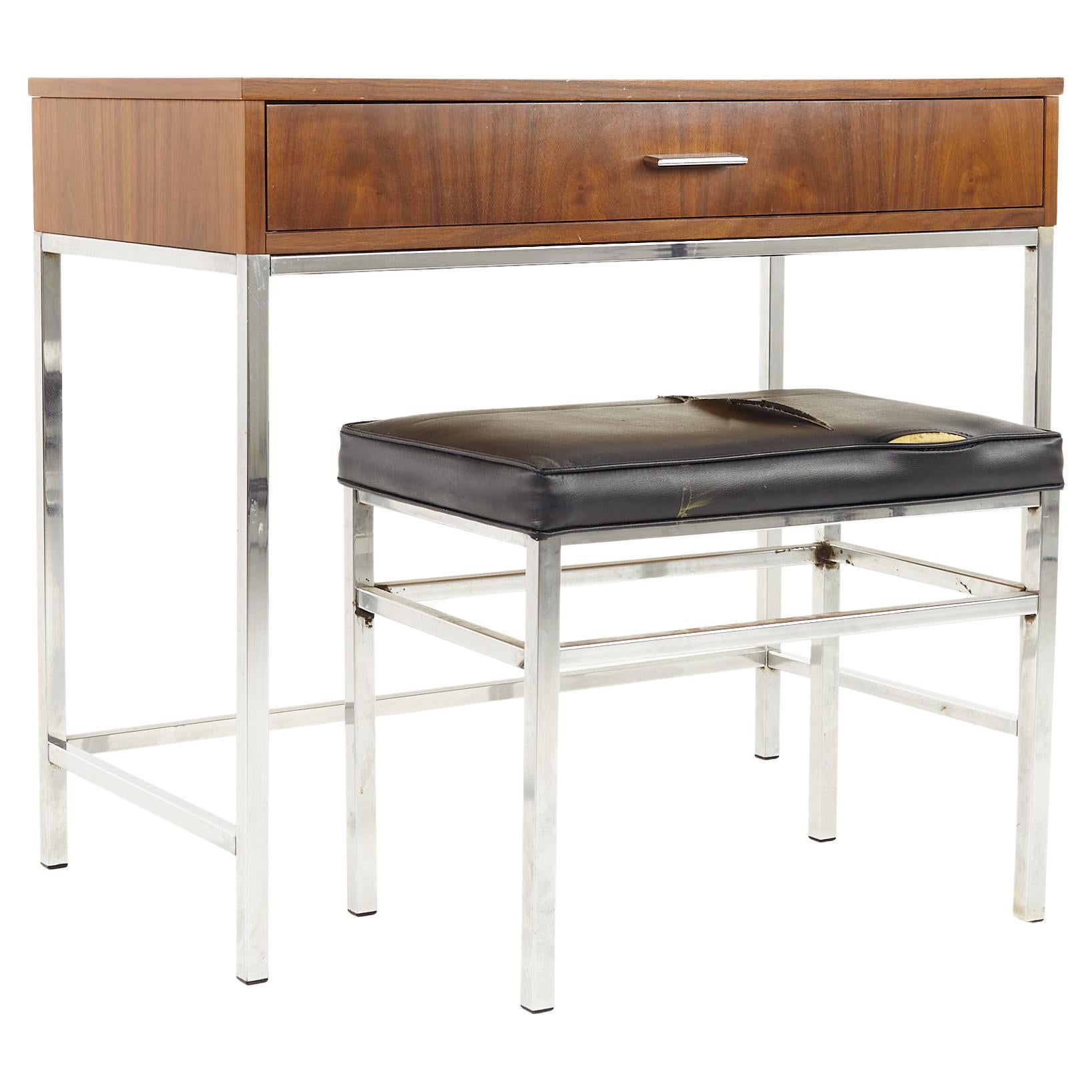 Mid-Century Modern Lucite Vanity Stool For Sale at 1stDibs