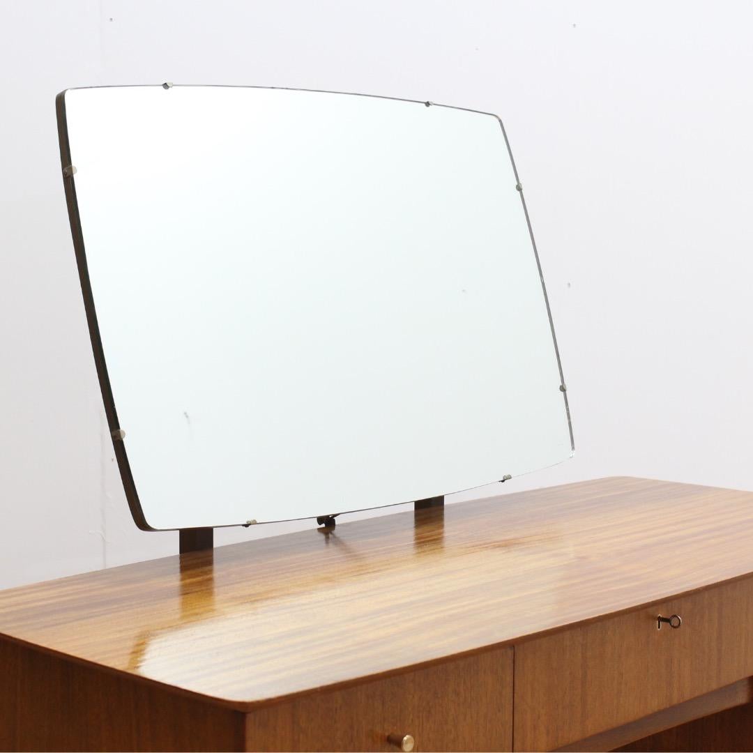 Metà XX secolo Vanity Mid Century di Wrighton Furniture in vendita