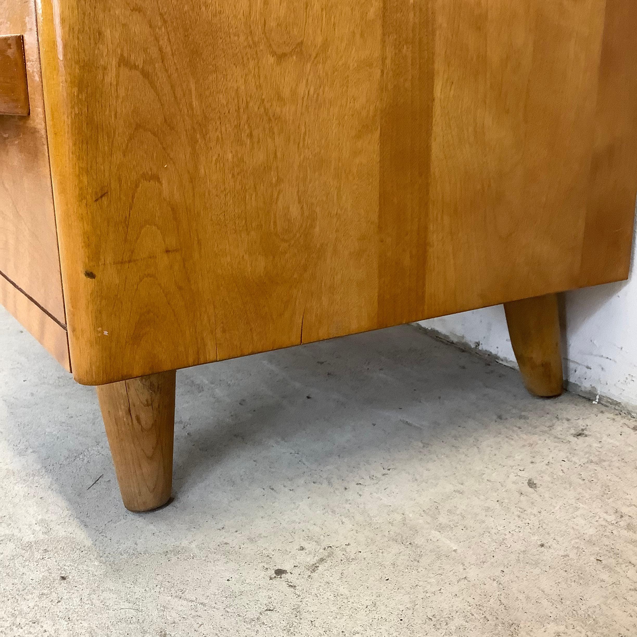 Coiffeuse du milieu du siècle avec miroir de Heywood-Wakefield en vente 6