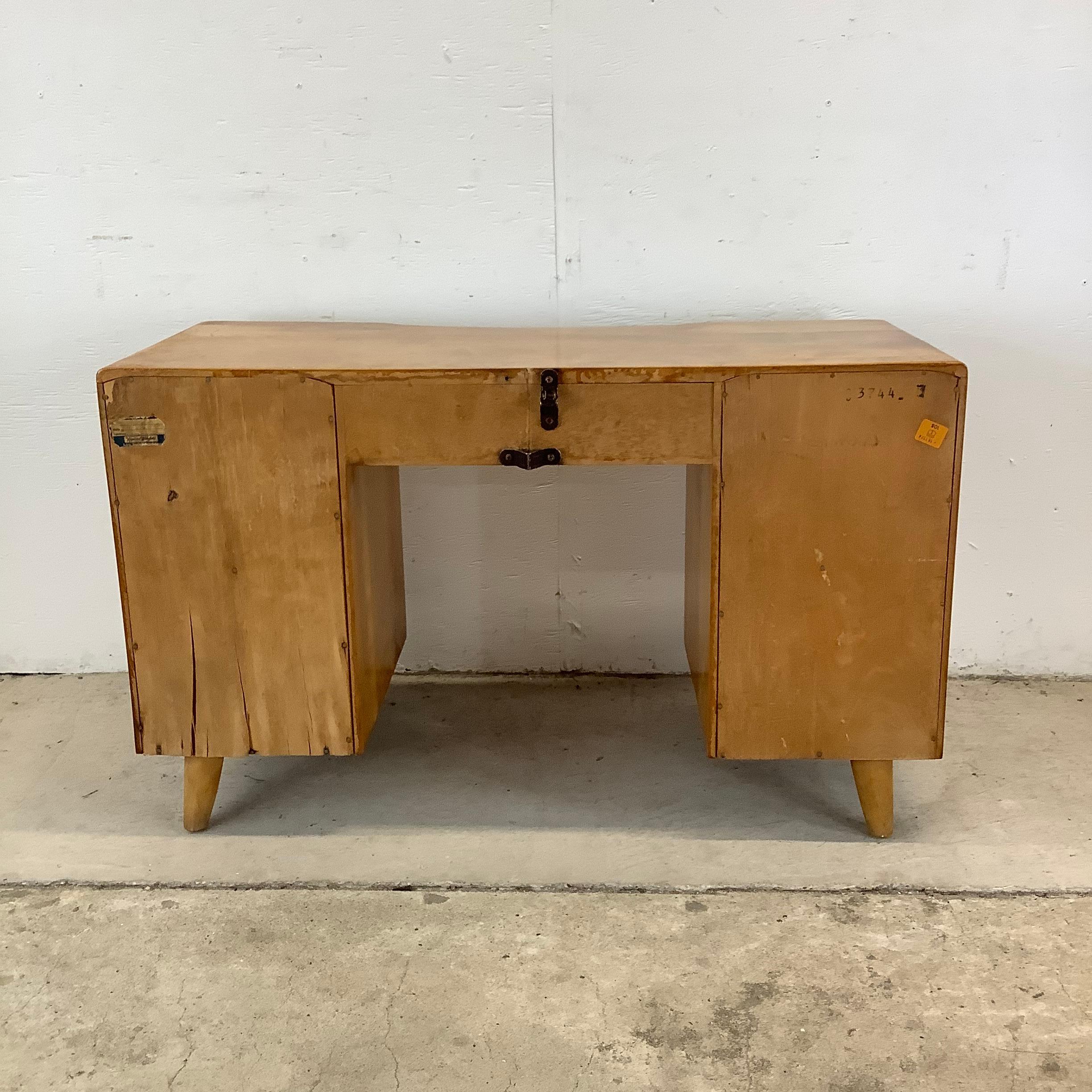 Coiffeuse du milieu du siècle avec miroir de Heywood-Wakefield Bon état - En vente à Trenton, NJ