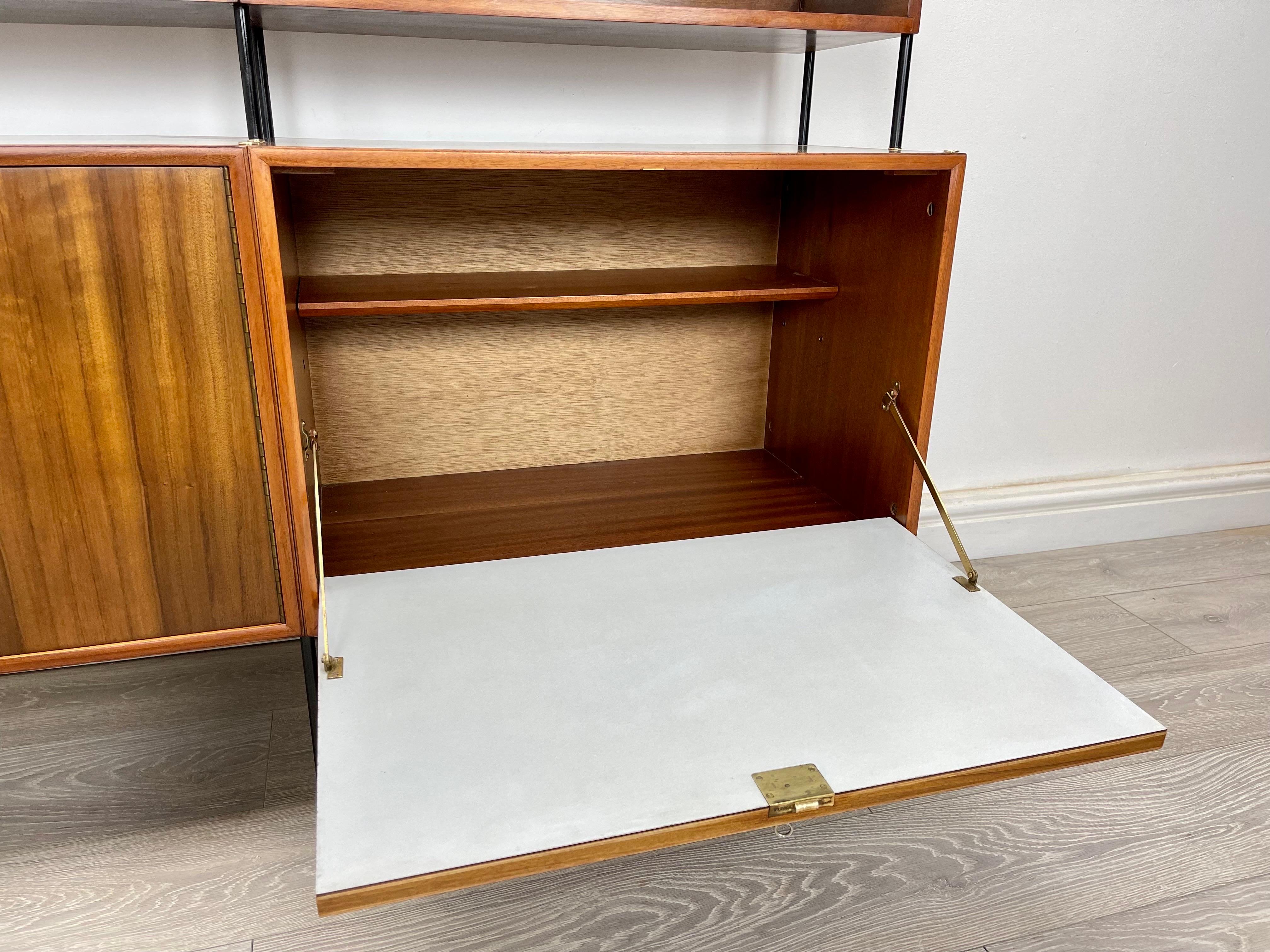 Mid-Century, Vanson Walnut Shelving Unit  In Excellent Condition For Sale In Hull, GB