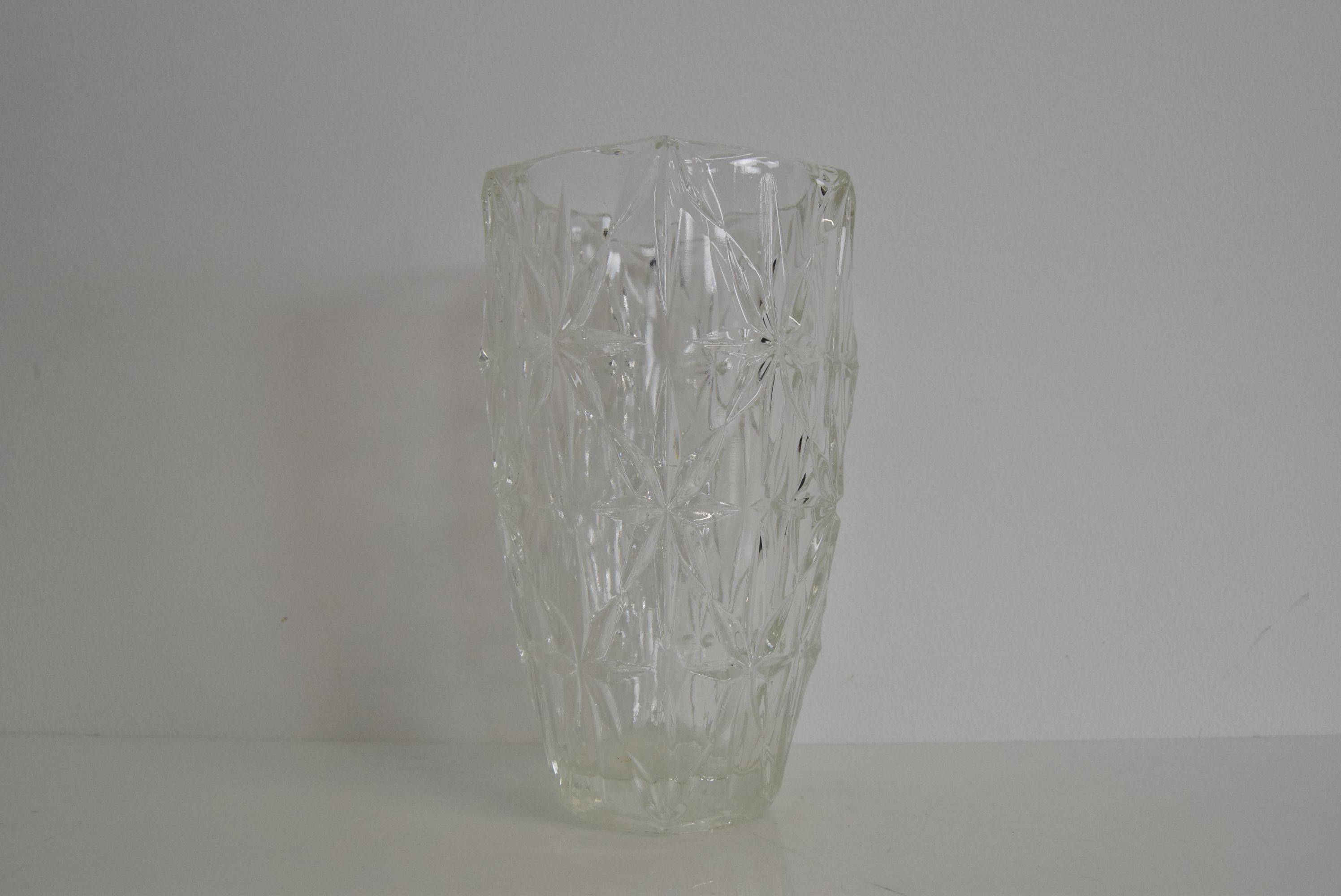 Made in Czechoslovakia
Made of glass
Original condition.