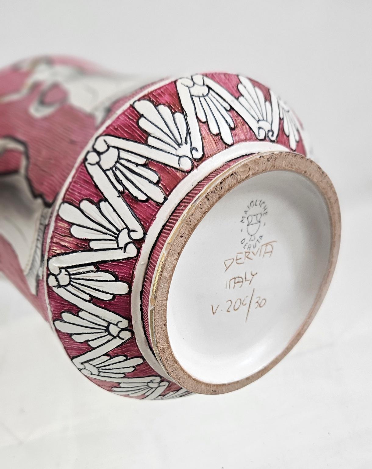 Vaso di metà secolo di Deruta Italia in vendita 1
