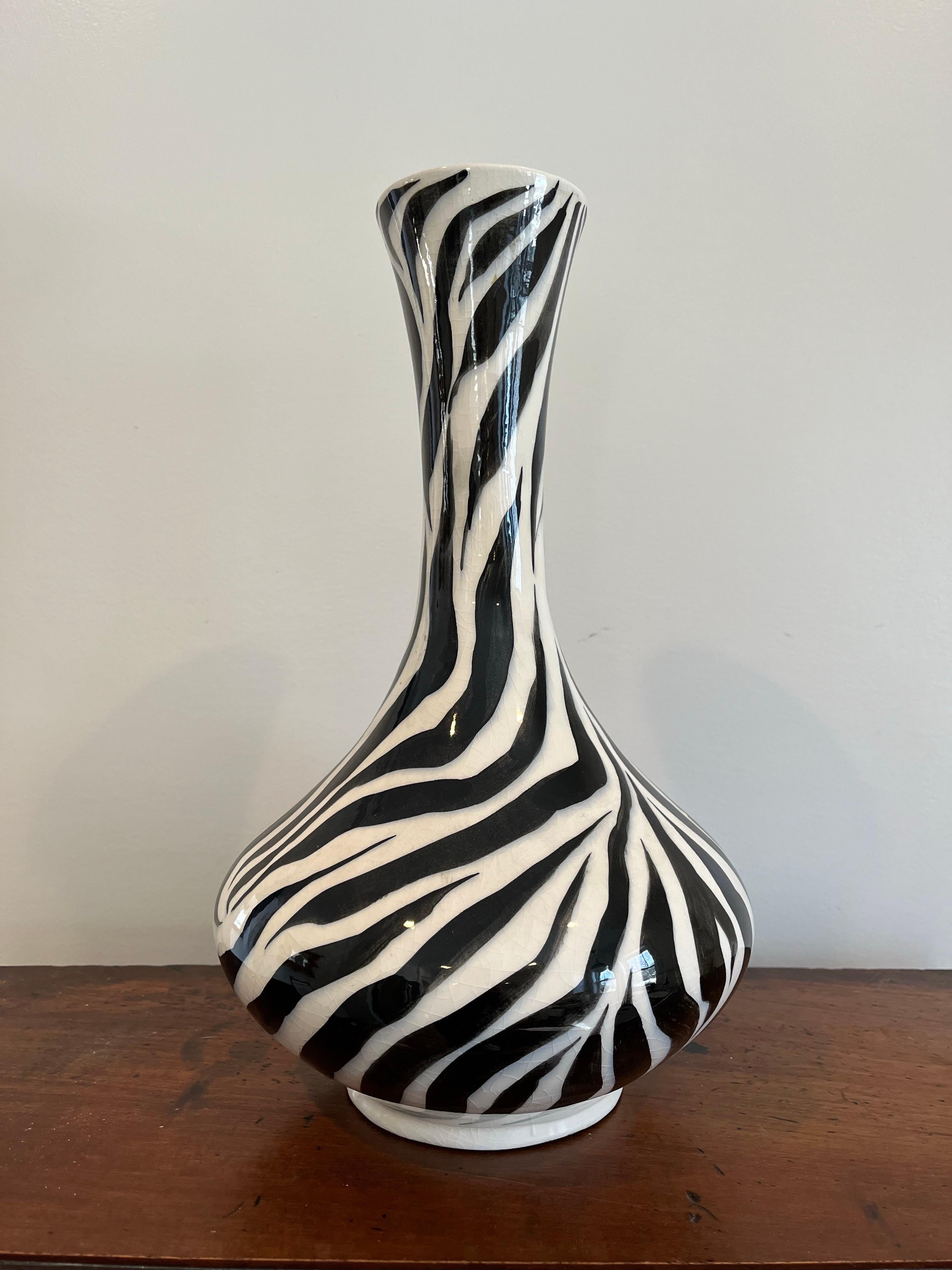 Mid-Century moderno Vaso Zebra di metà secolo in ceramica smaltata in vendita