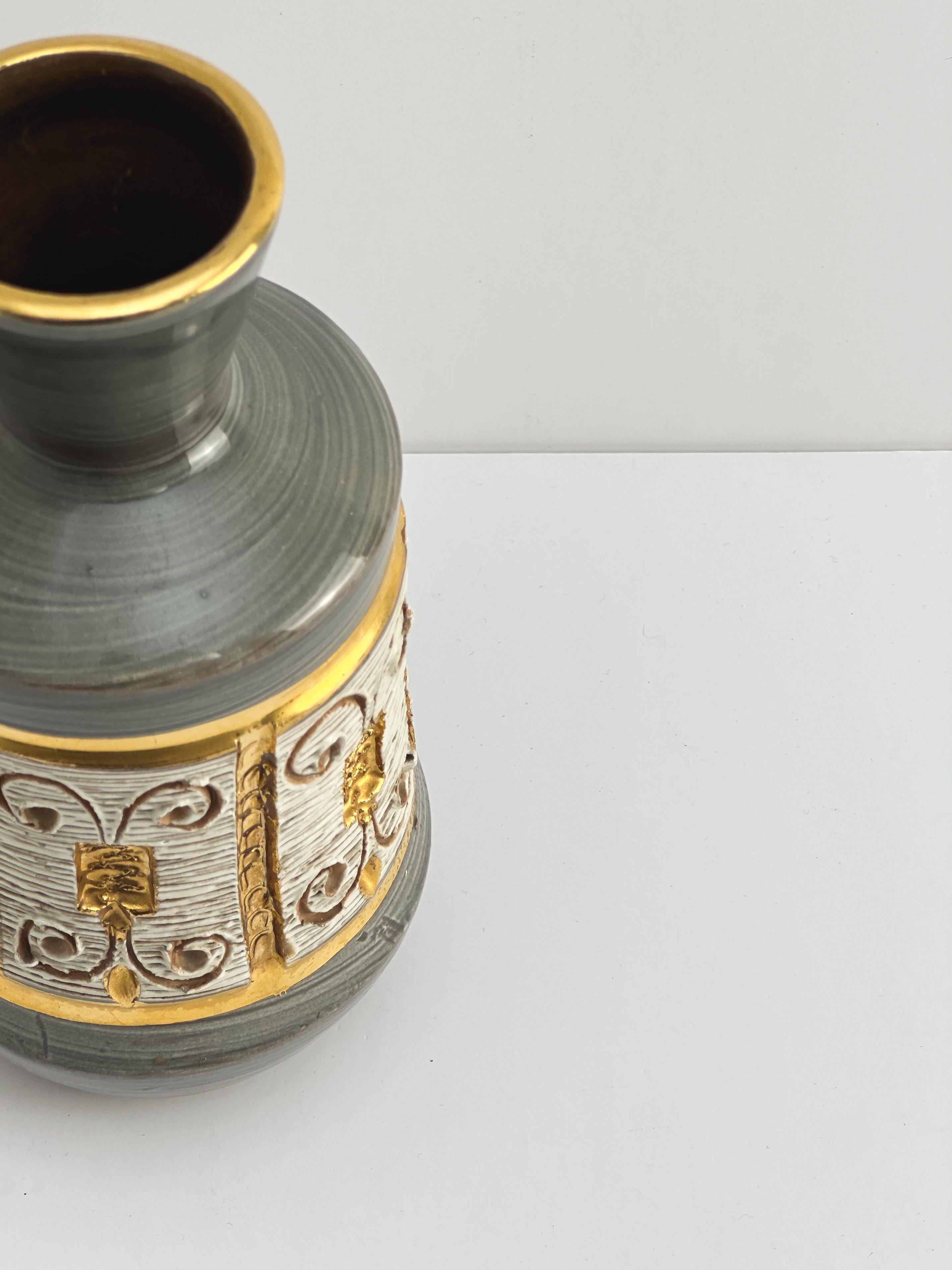 Dorato Fratelli Fanciullacci Piccolo vaso in ceramica sgraffita grigia e oro, anni '50 Italia in vendita
