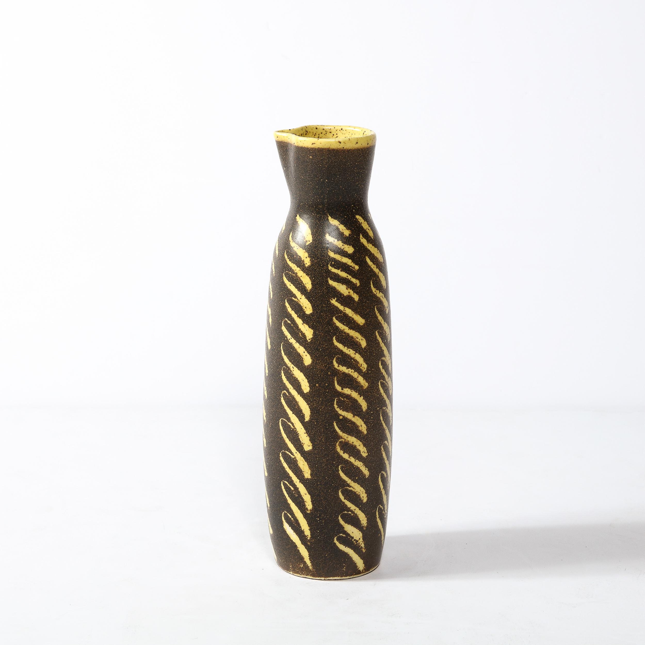 Mid-Century Vase in Burnt Umber w/ Dandelion Yellow Hand-Brushed Patterned Glaze In Excellent Condition For Sale In New York, NY