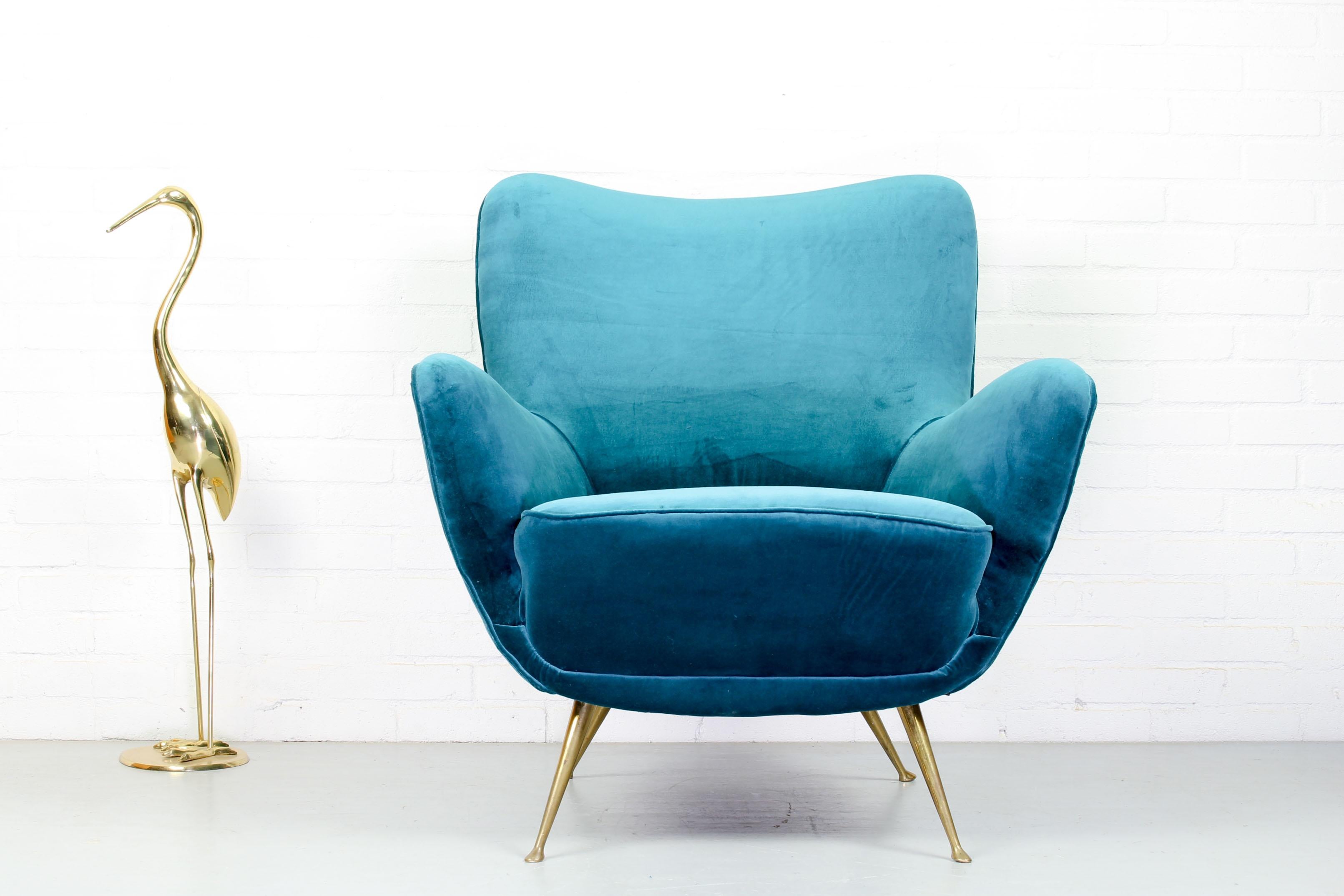 Midcentury Velvet Chair with Brass Legs, 1960s In Good Condition In Appeltern, Gelderland