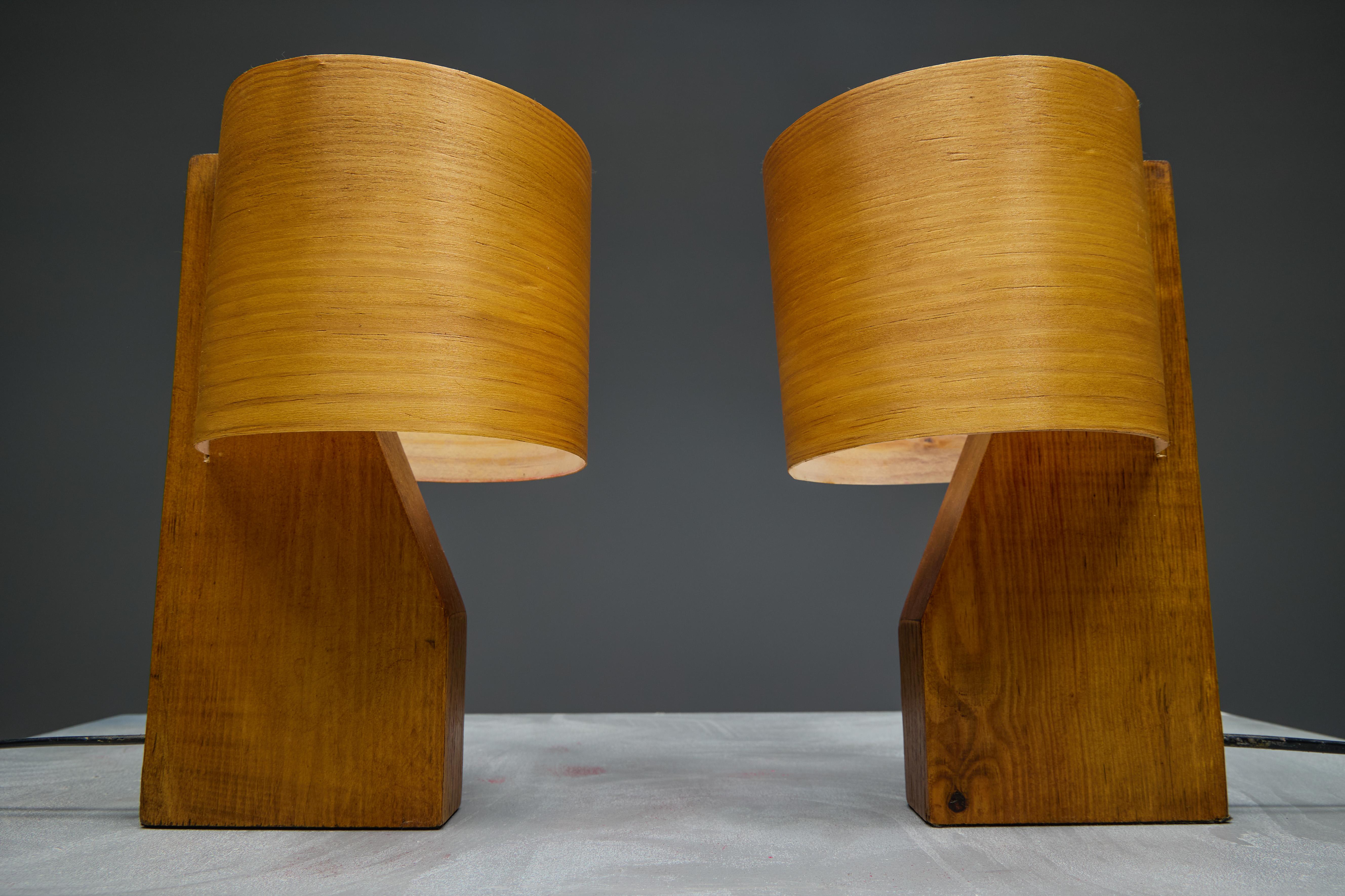 Lámparas de sobremesa de chapa de madera de mediados de siglo, Francia, años 60 en venta 3