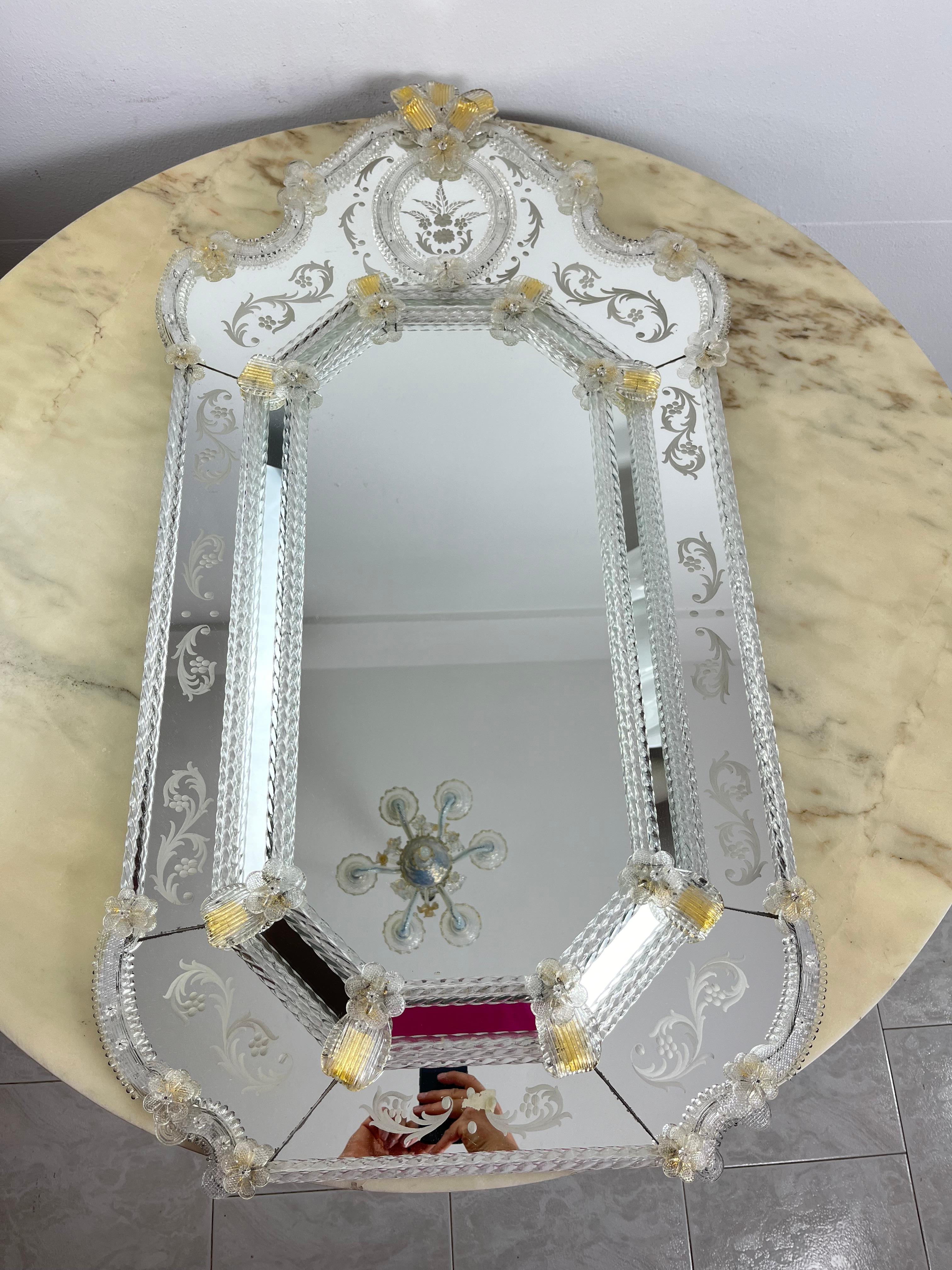 Italian Mid-Century Venetian Murano Glass Mirror Attributed to Ercole Barovier 1960s For Sale