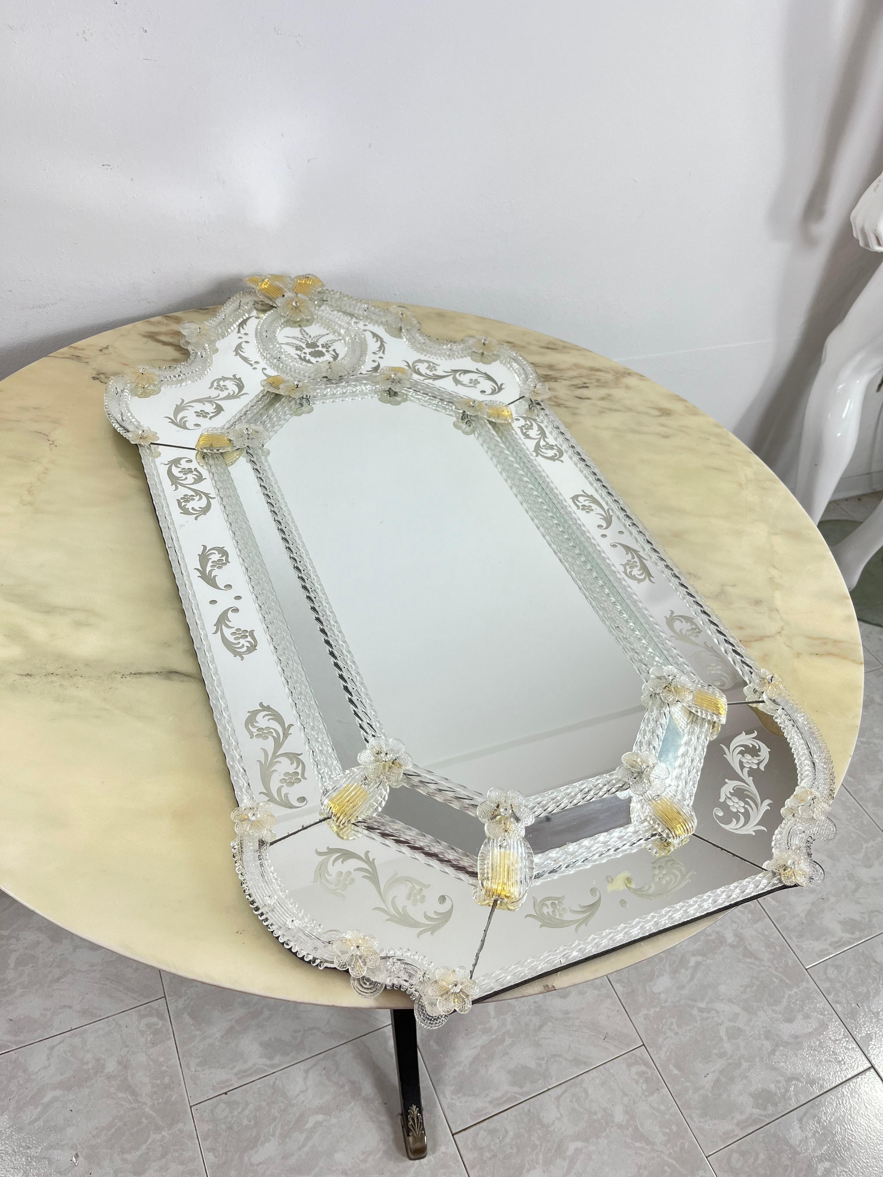 Mid-Century Venetian Murano Glass Mirror Attributed to Ercole Barovier 1960s For Sale 3