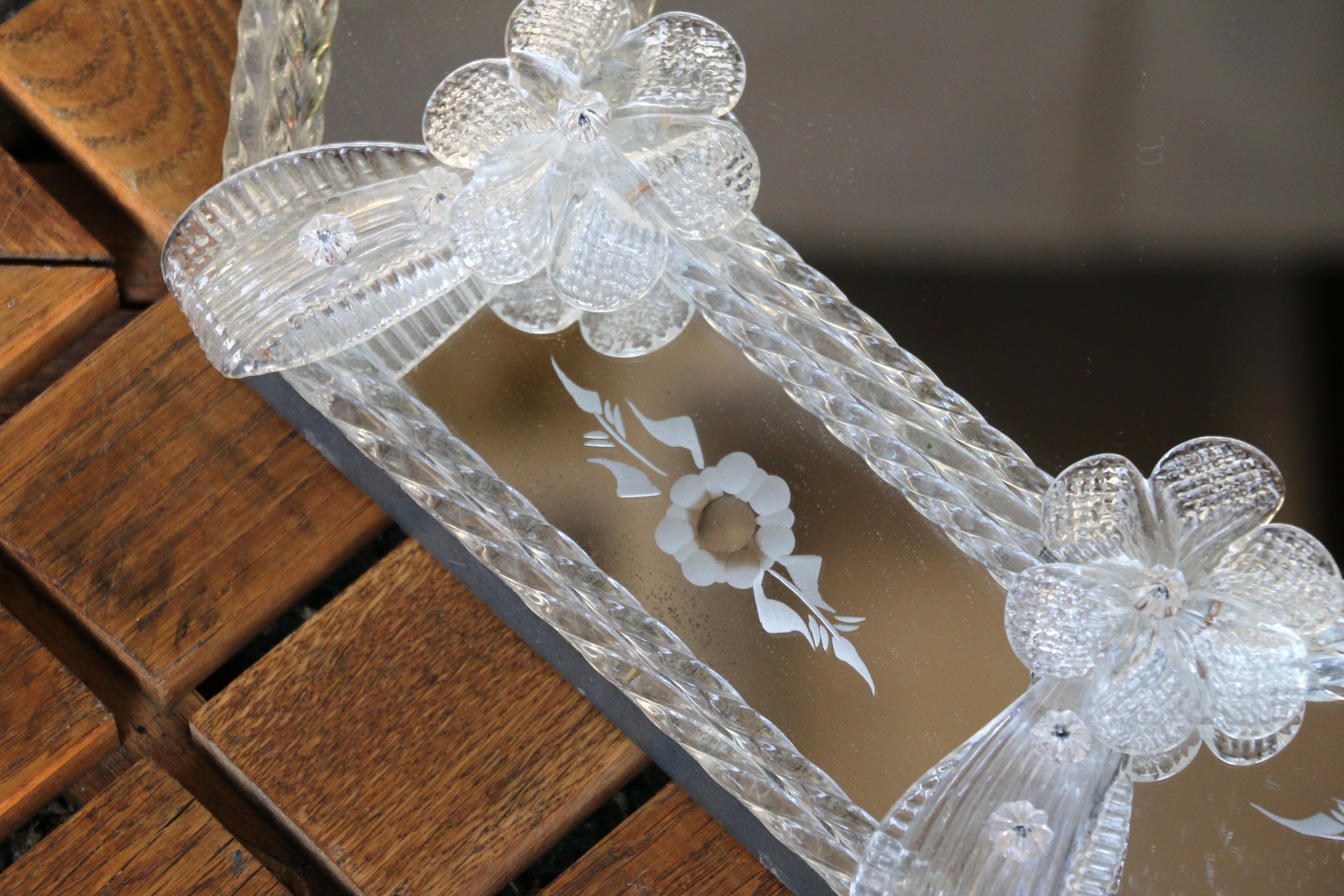 Venezianischer Murano-Glasspiegel aus der Jahrhundertmitte mit geätzten Blumendetails, Italien, 1980 im Angebot 8