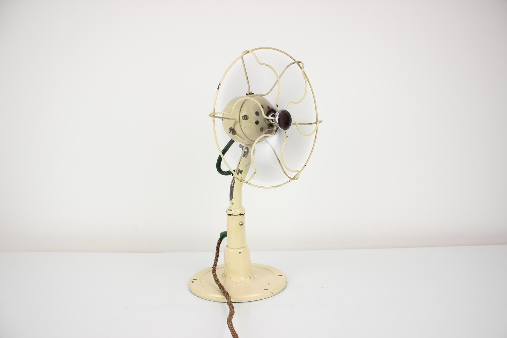 Mid-Century Ventilator, 1950's For Sale 3