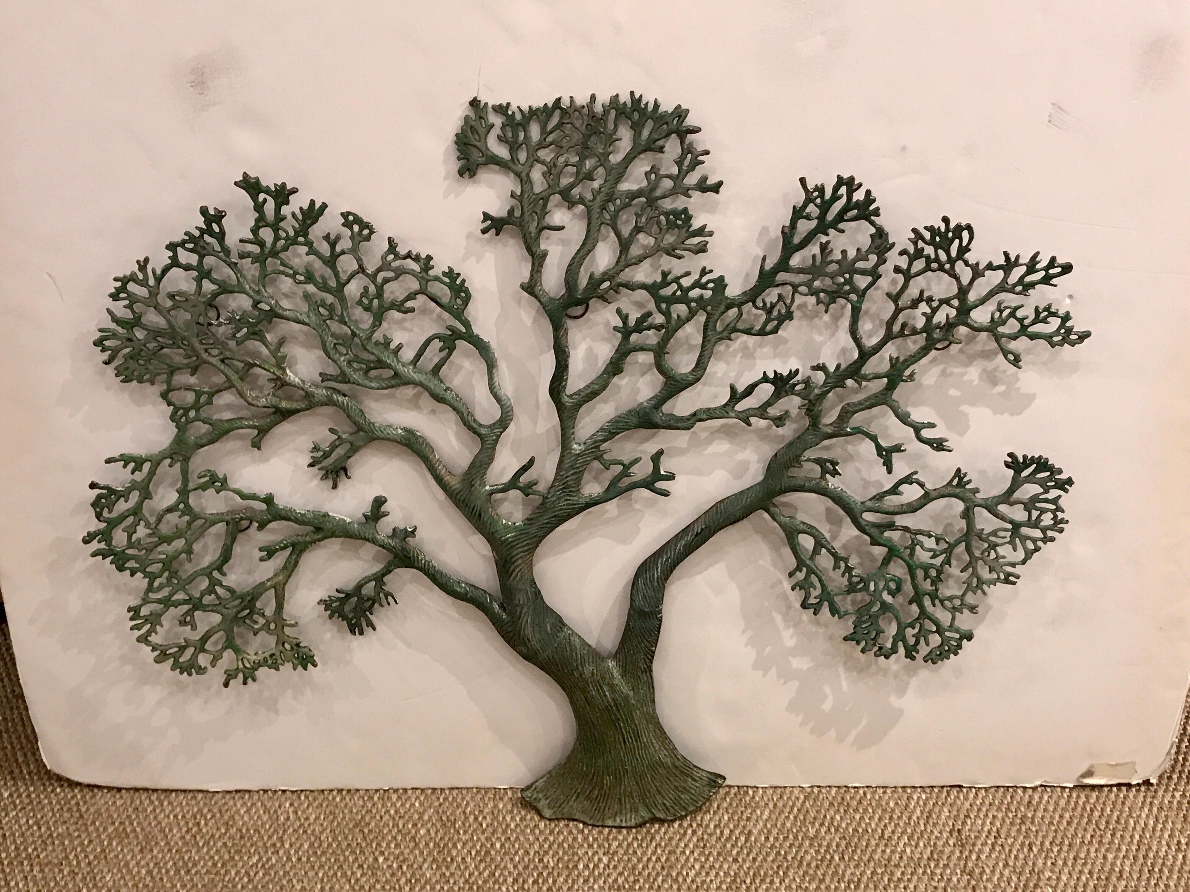 Sculpture murale de l'arbre de vie en bronze vert-de-gris du milieu du siècle.