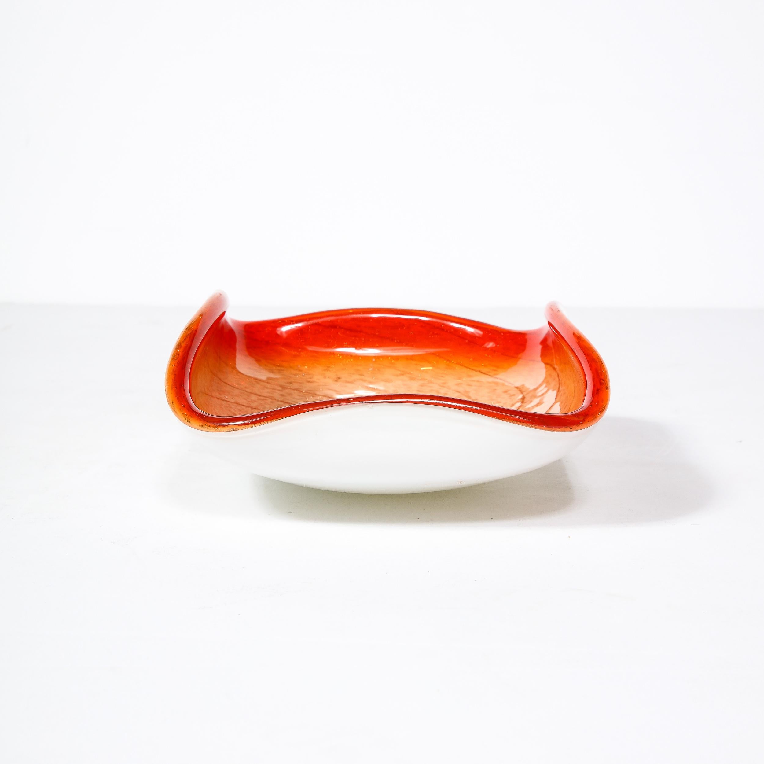 Piatto in vetro di Murano di metà secolo con spirale arancione e vermiglio e sottofondo bianco in vendita 10