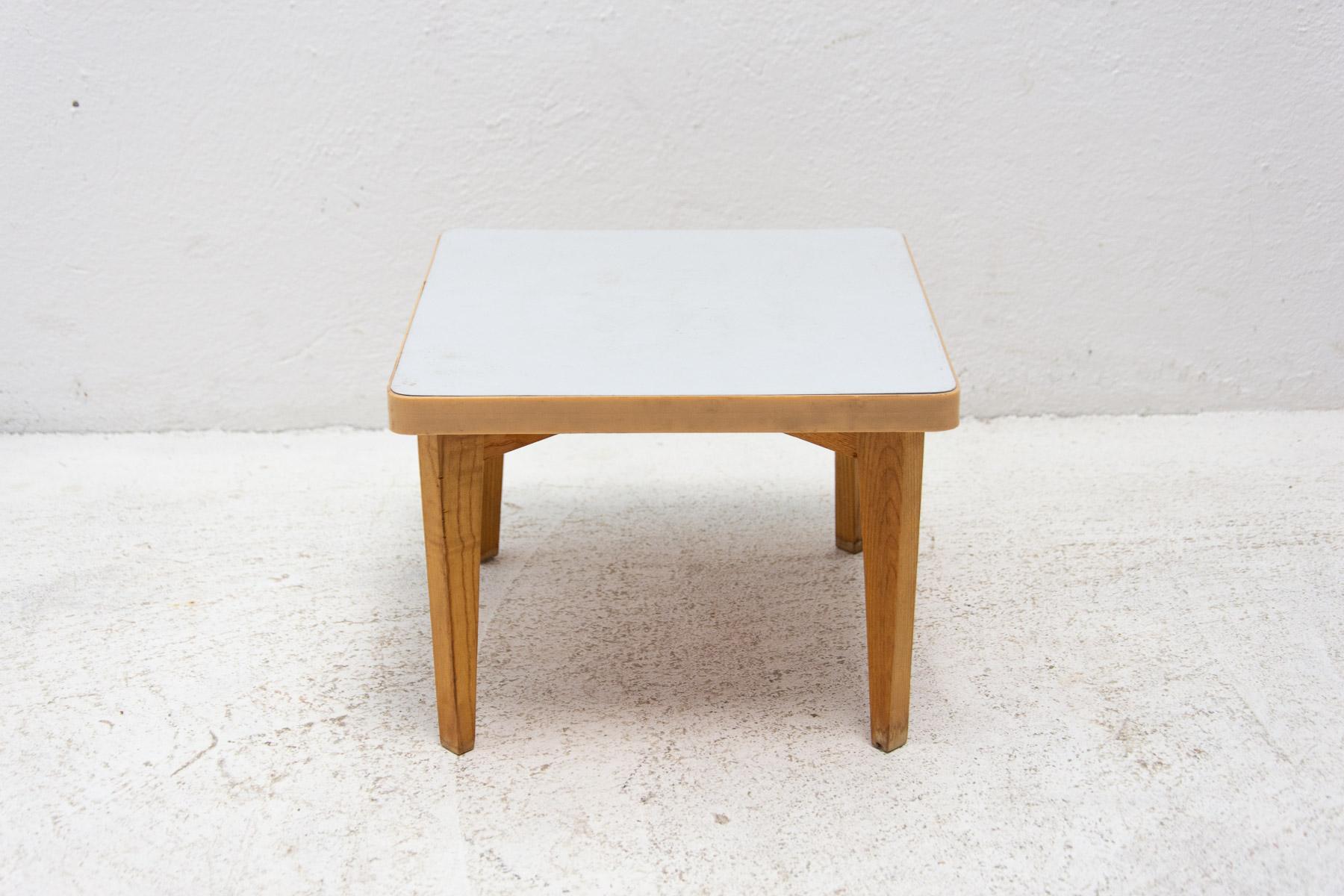 Mid Century Very Small Side Table, 1960´s, Czechoslovakia For Sale 1