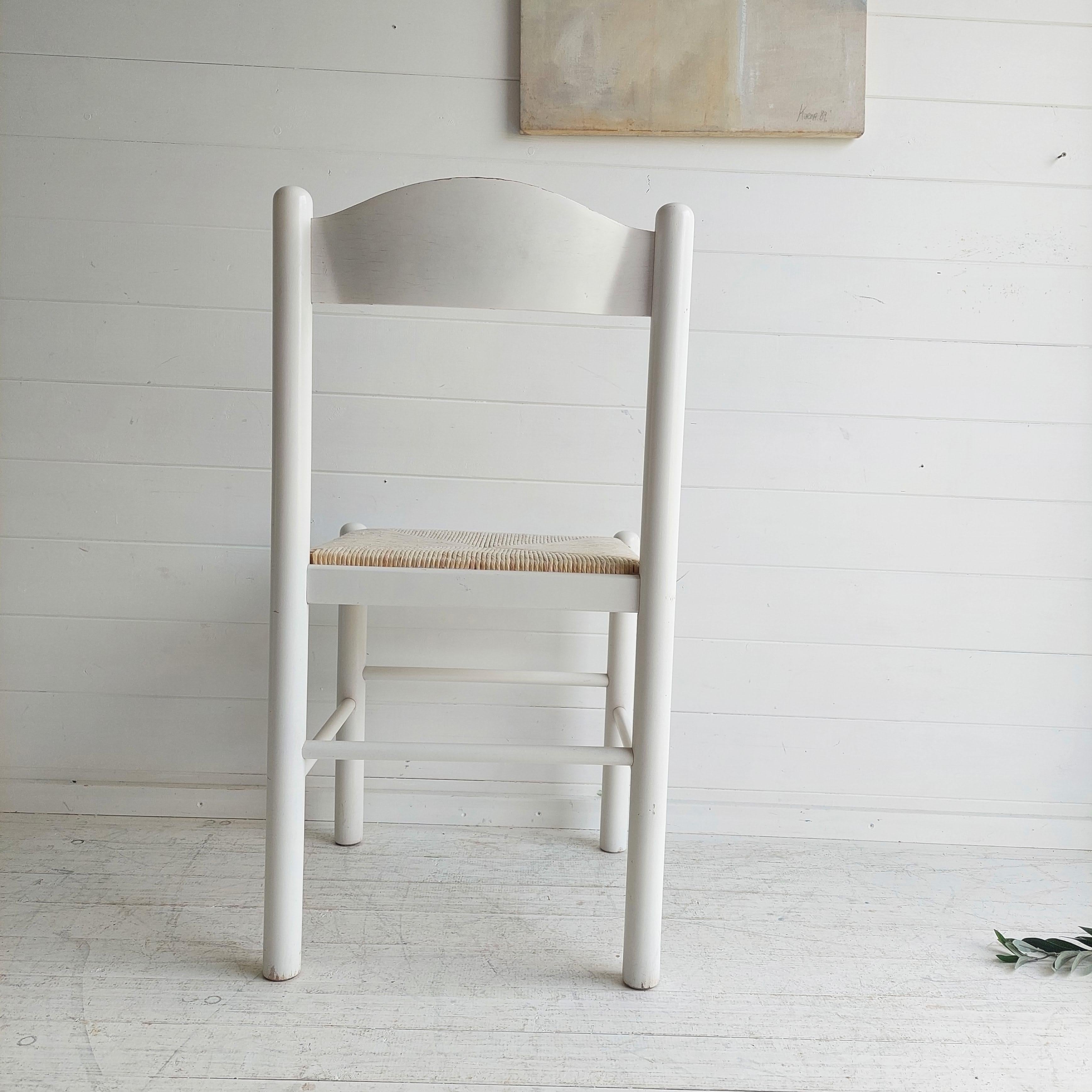 Mid Century Vico Magistretti Style  white lacquered and rush seat Dining Chair I For Sale 1