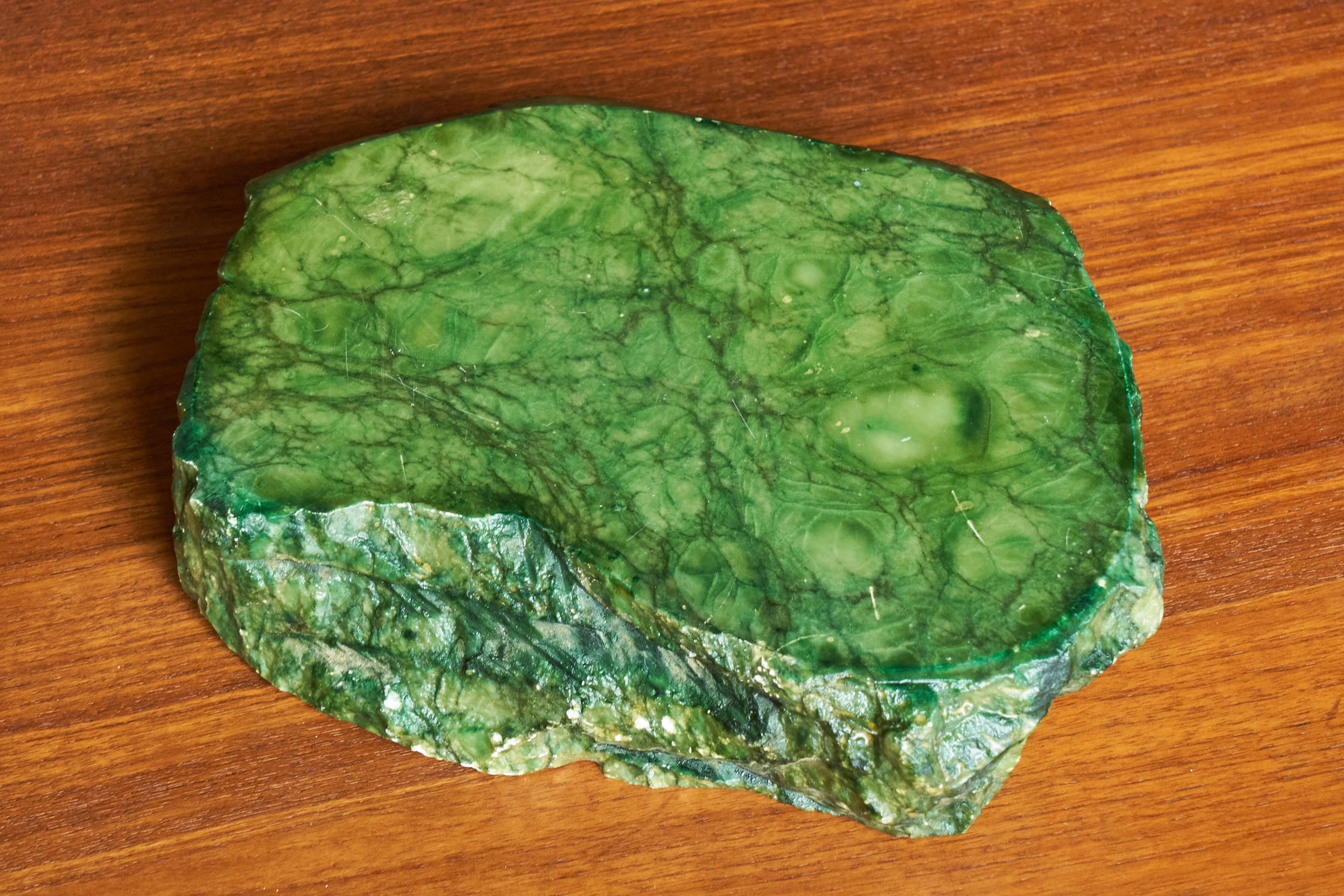 Mid Century Vide Poche in Hand Carved Green Alabaster Italy 1960s For Sale 4