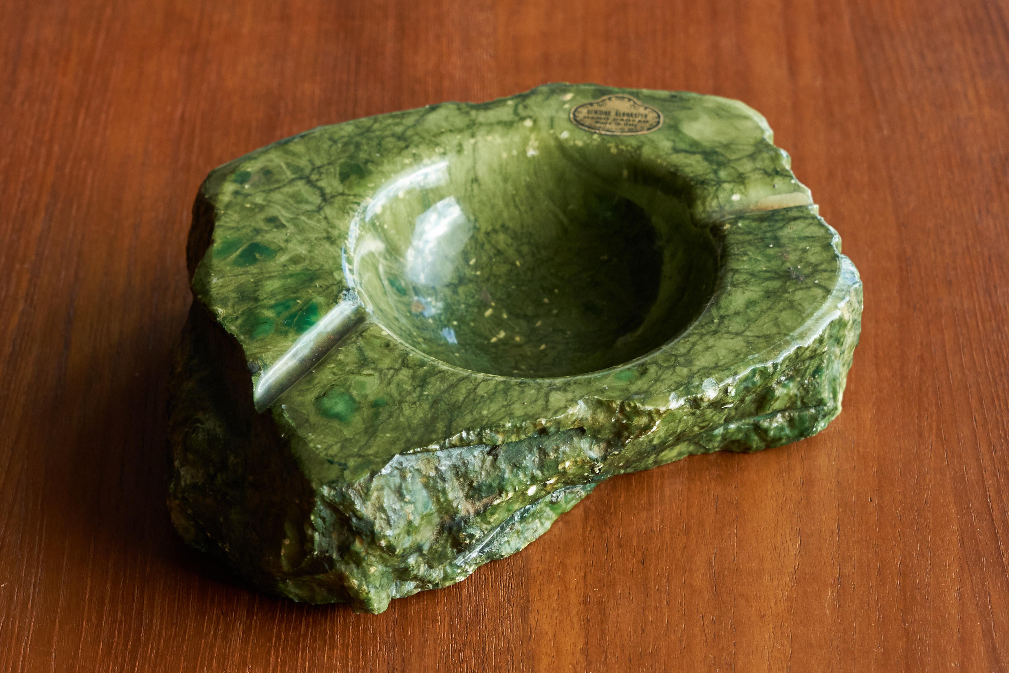 Mid-Century Modern Mid Century Vide Poche in Hand Carved Green Alabaster Italy 1960s For Sale