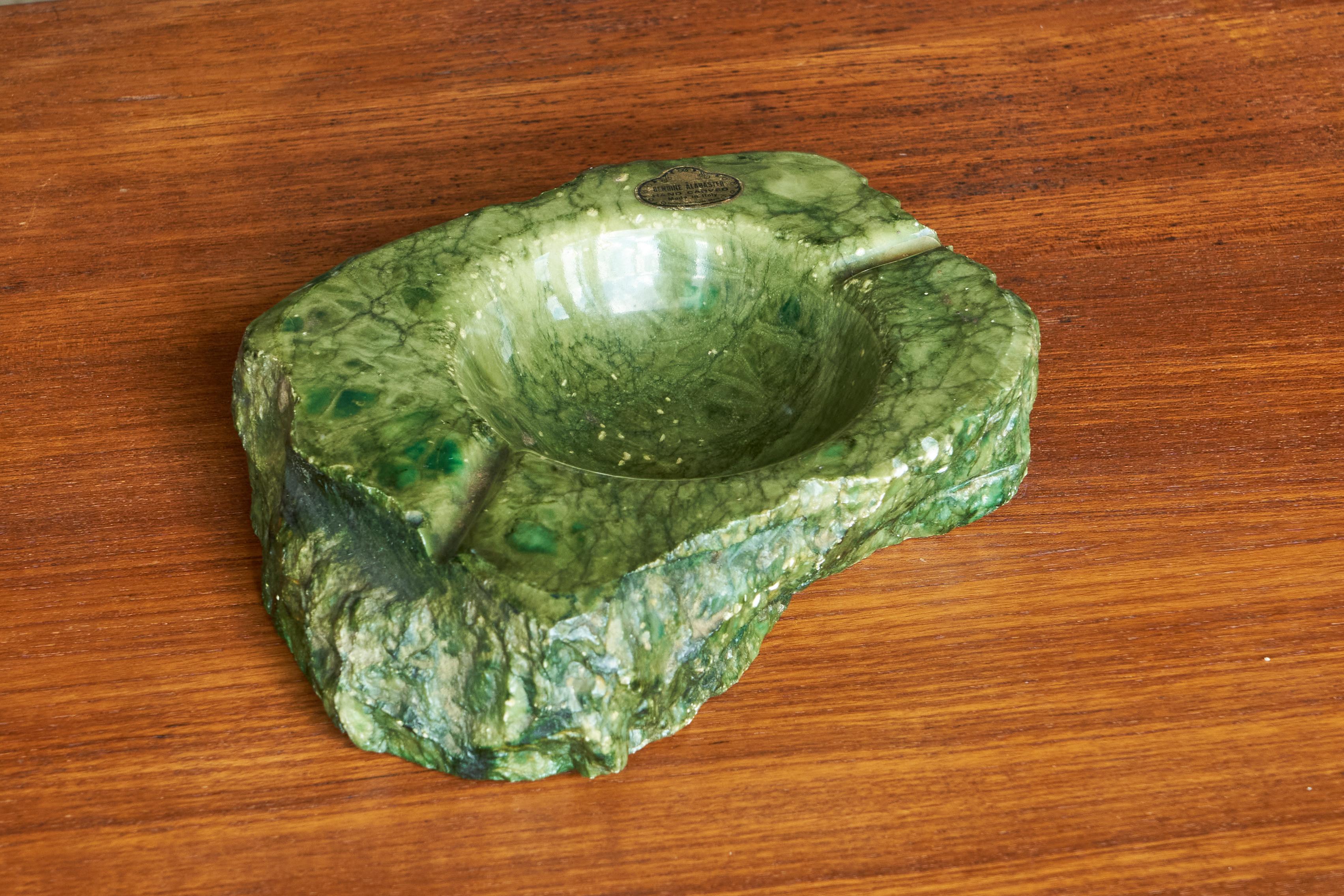 20th Century Mid Century Vide Poche in Hand Carved Green Alabaster Italy 1960s For Sale