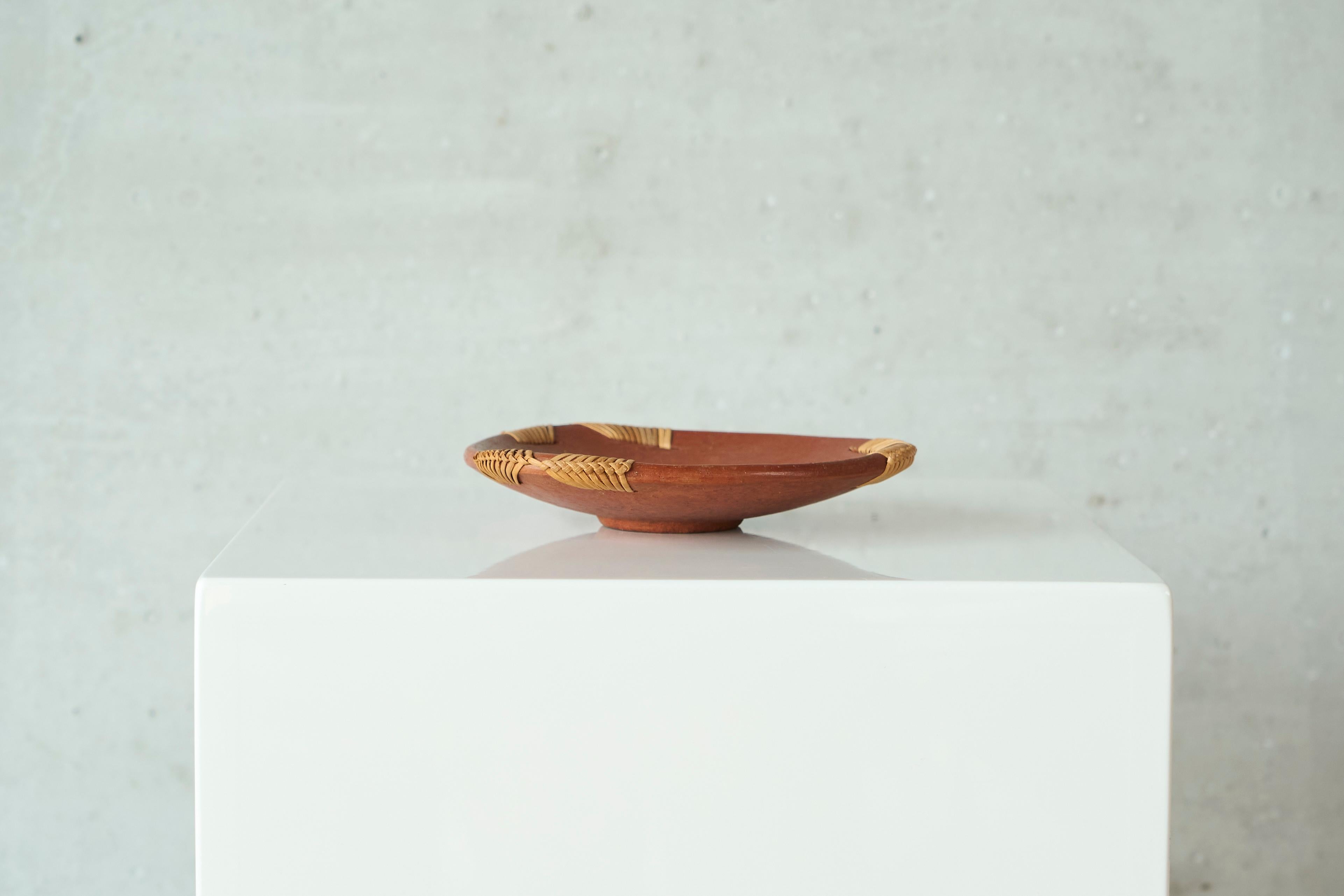 Mid Century Vide Poche in Terrakotta und Stroh 1960er Jahre (20. Jahrhundert) im Angebot