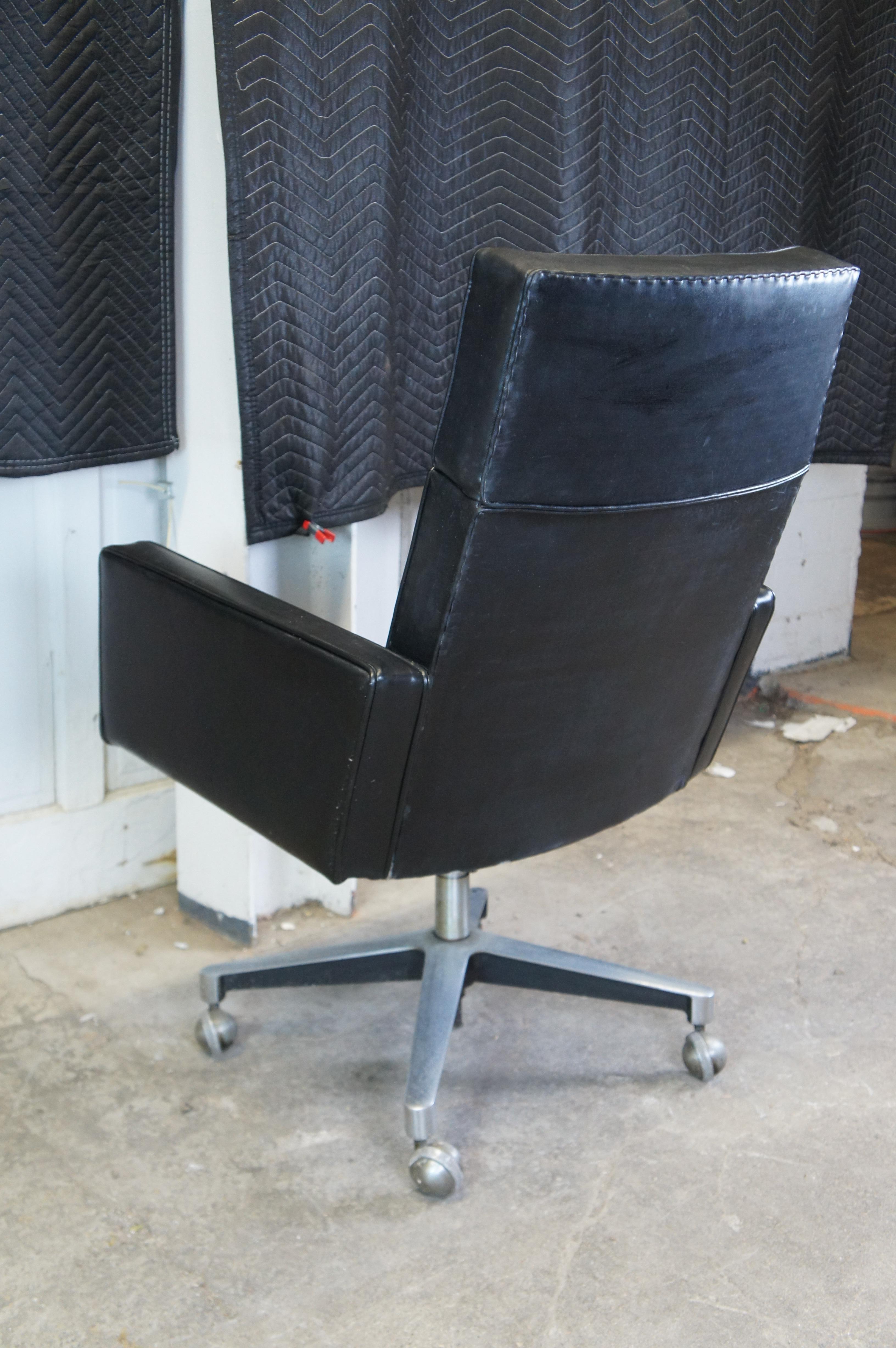 Mitte des Jahrhunderts Vincent Cafiero Executive Task Schreibtisch Bürostuhl von Knoll No 181 MCM (Metall) im Angebot