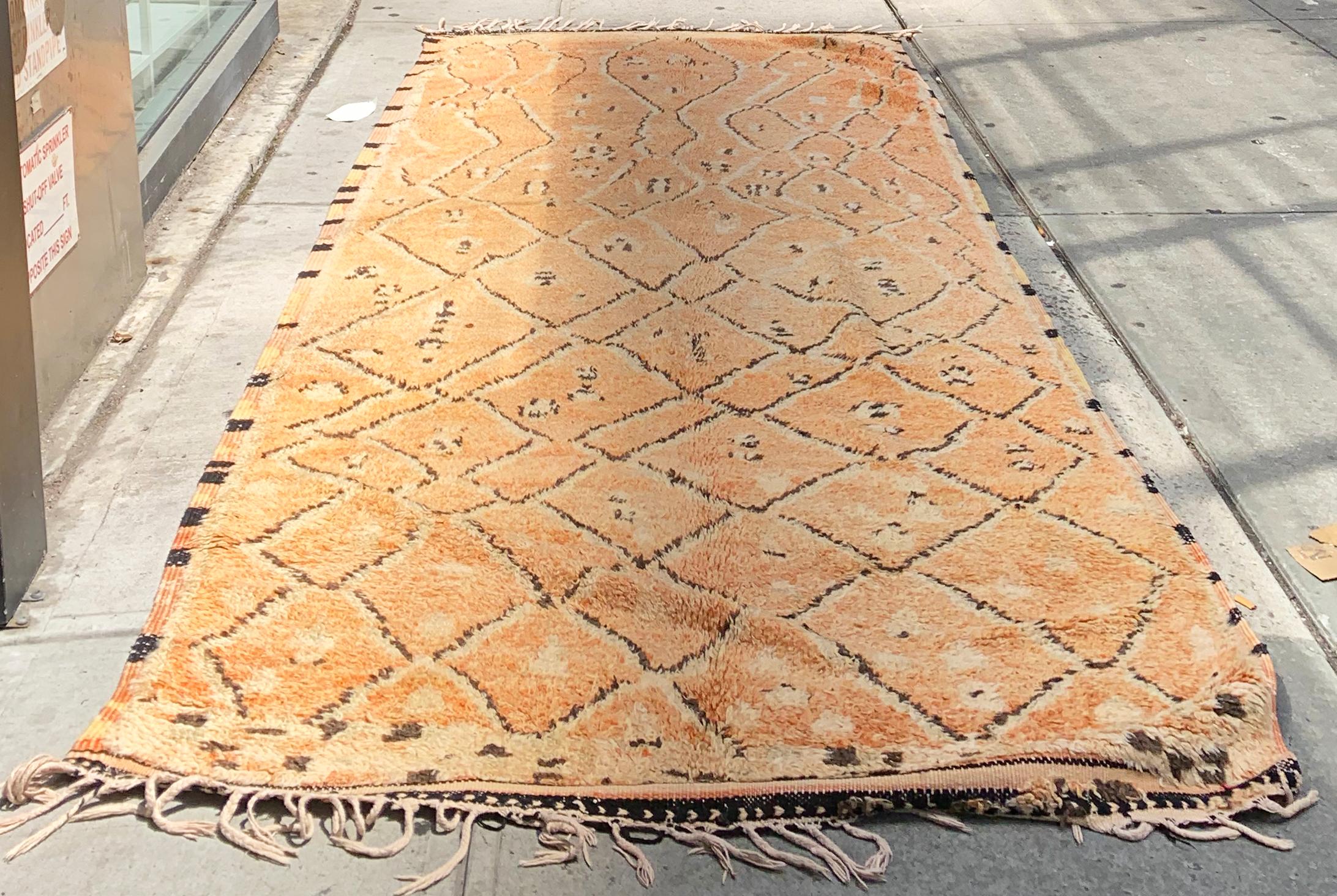 Beautiful Mid Century Vintage Berber Moroccan Rug, Country of Origin: Morocco, Circa Date: 1950's. Size: 4 ft 7 in x 11 ft 2 in (1.4 m x 3.4 m) 

 