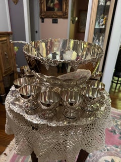 Vintage-Schüsselset aus versilbertem Metall aus der Mitte des Jahrhunderts mit 18 Schalen, im Rokoko-Stil