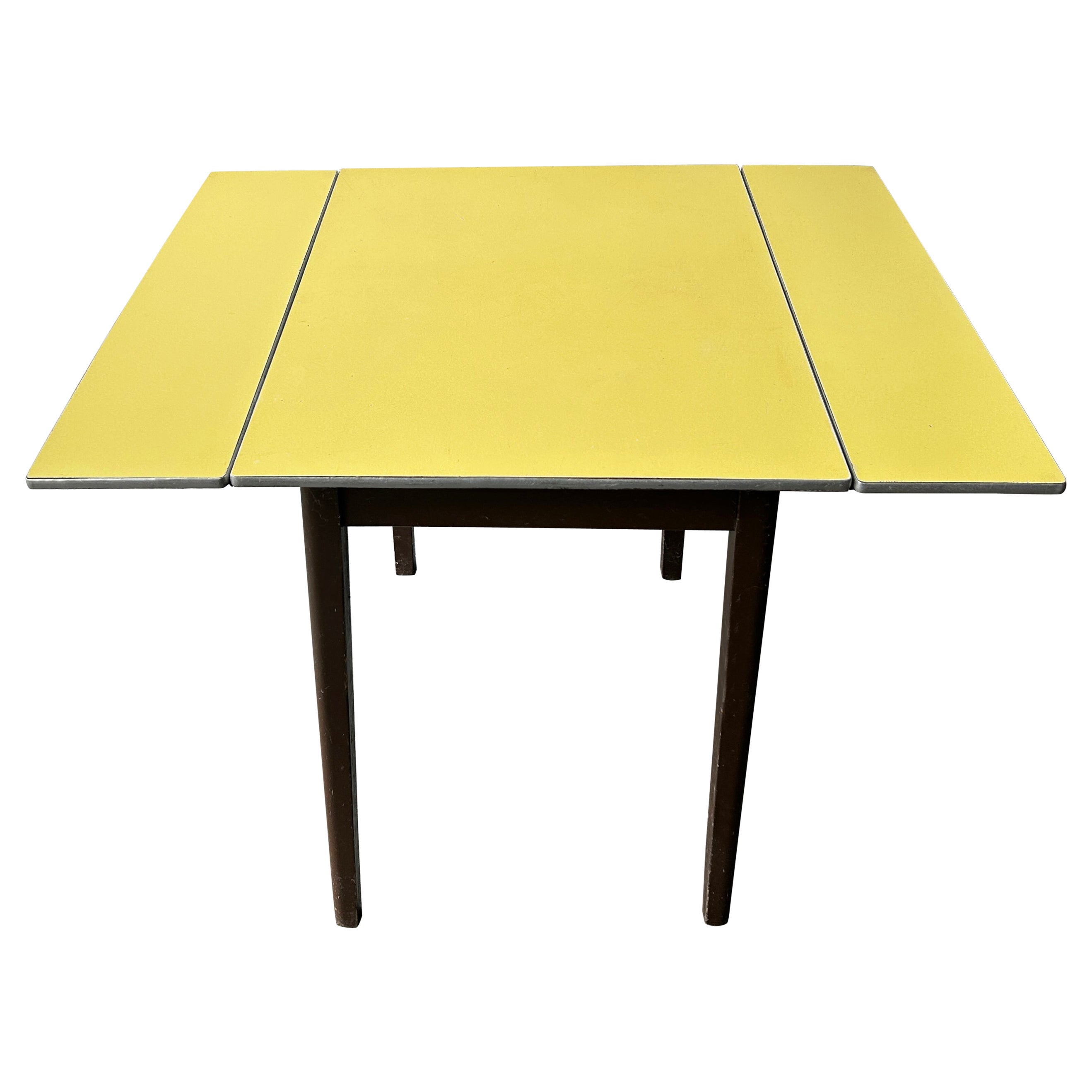 Mid-Century vintage 1960s dining / kitchen / Formica drop leaf table For Sale