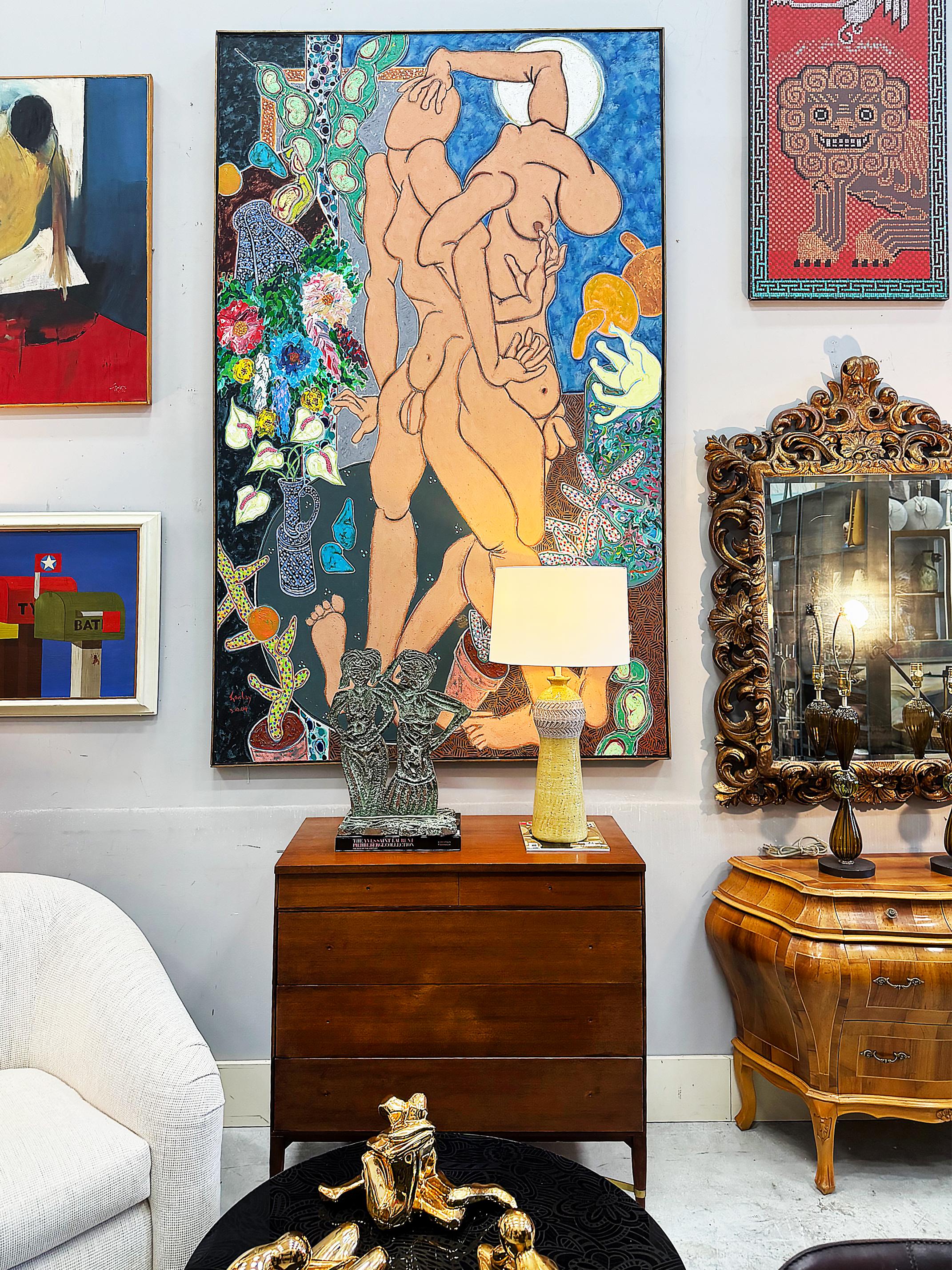 Mid-century Vintage Aldo Londi Pottery Table Lamp for Raymor Modern Lighting

Offered for sale is a 1960s mid-century modern  vintage Aldo Londi  (1911-2003) pottery table Lamp for Raymor Mid-Century Modern Lighting from Italy. The lamp has a great