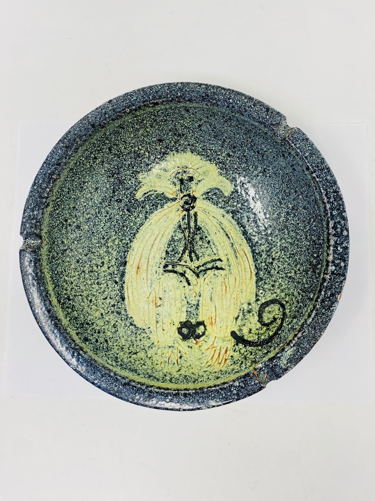 Cuenco de cerámica Alfaraz Studio Mid Century Vintage con diseño grabado babuino Moderno de mediados de siglo en venta