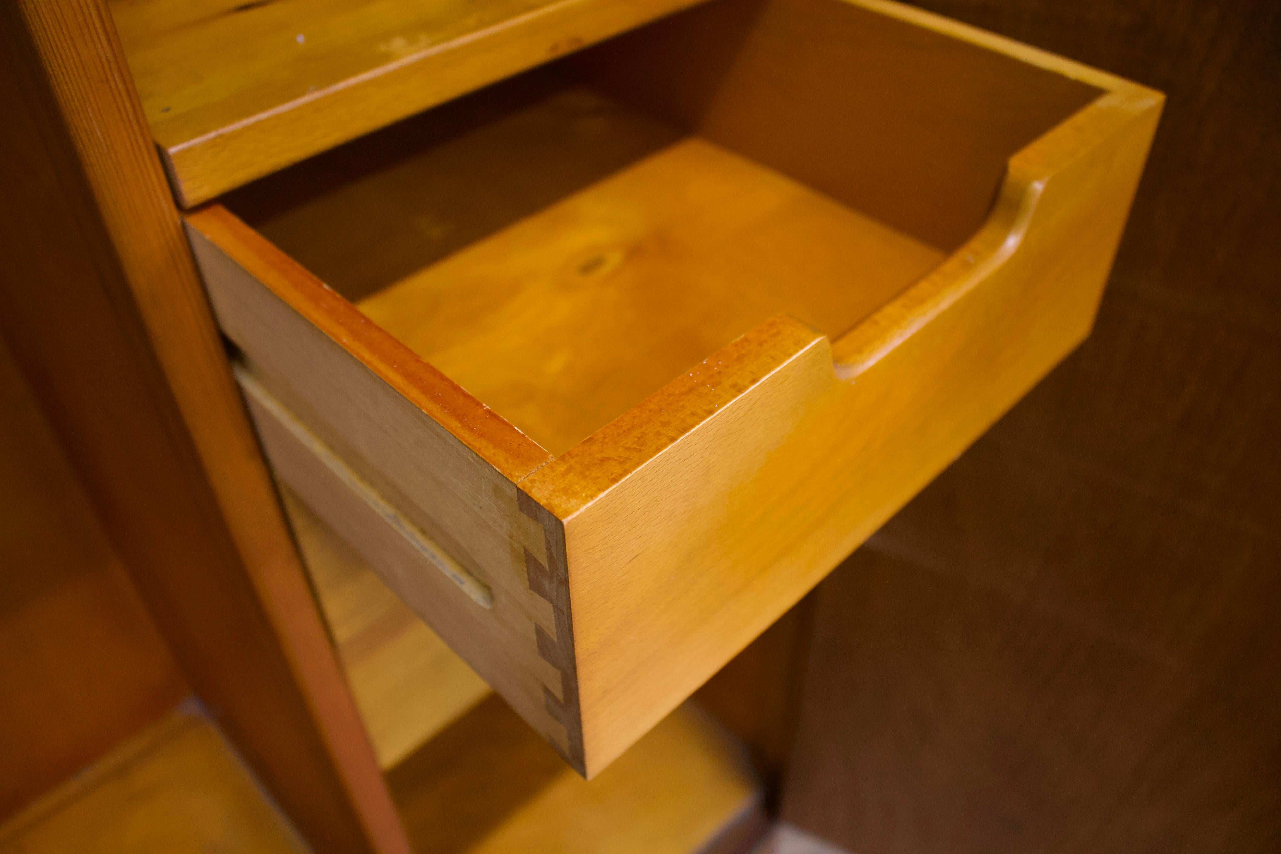 Compactum-Kleiderschrank im Art-déco-Stil aus der Mitte des Jahrhunderts, 1950er Jahre (Holz)