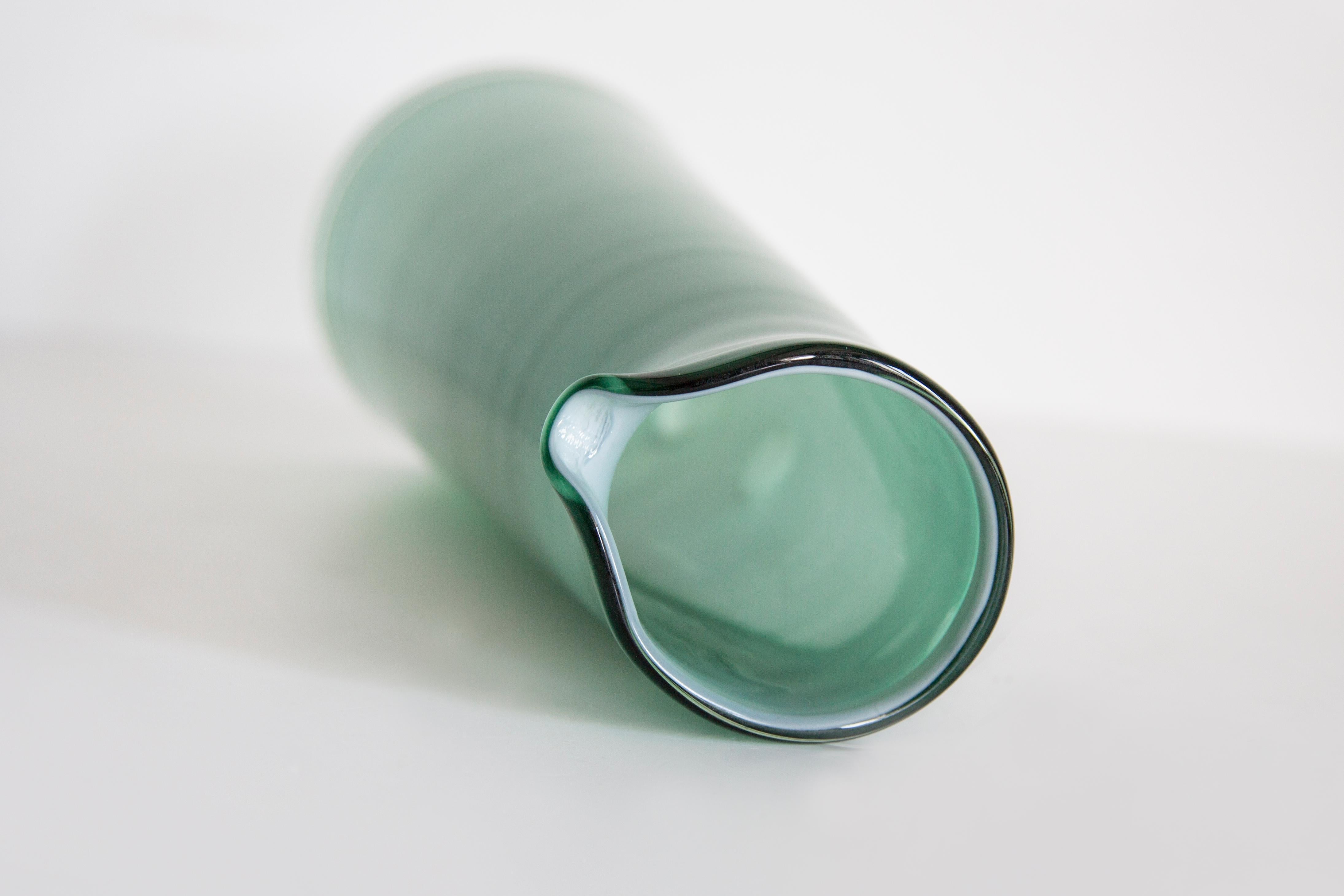 Vaso Greene & Greene in vetro artistico di metà secolo, vaso, Tarnowiec, Europa, anni '70 in vendita 2